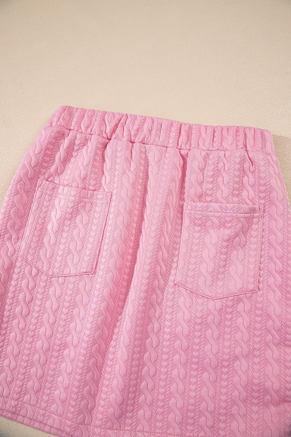 Pink Contrast Trim Textured Crewneck Tee And Pocketed Skirt Set