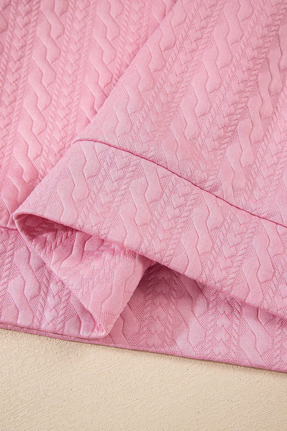 Pink Contrast Trim Textured Crewneck Tee And Pocketed Skirt Set