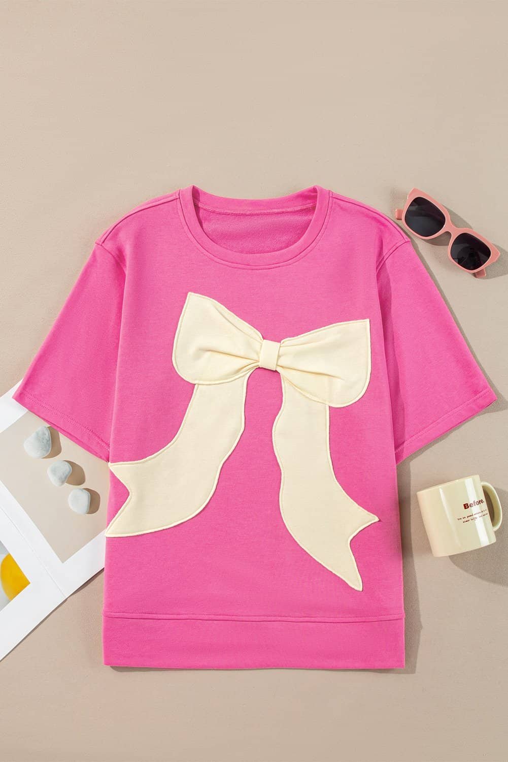 Strawberry Pink Contrasting Color Ribbon Bow Front Patch Loose Tee With Slits