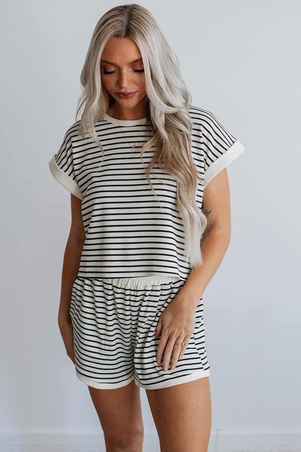 White Stripe Contrast Edge Tee And Shorts Set