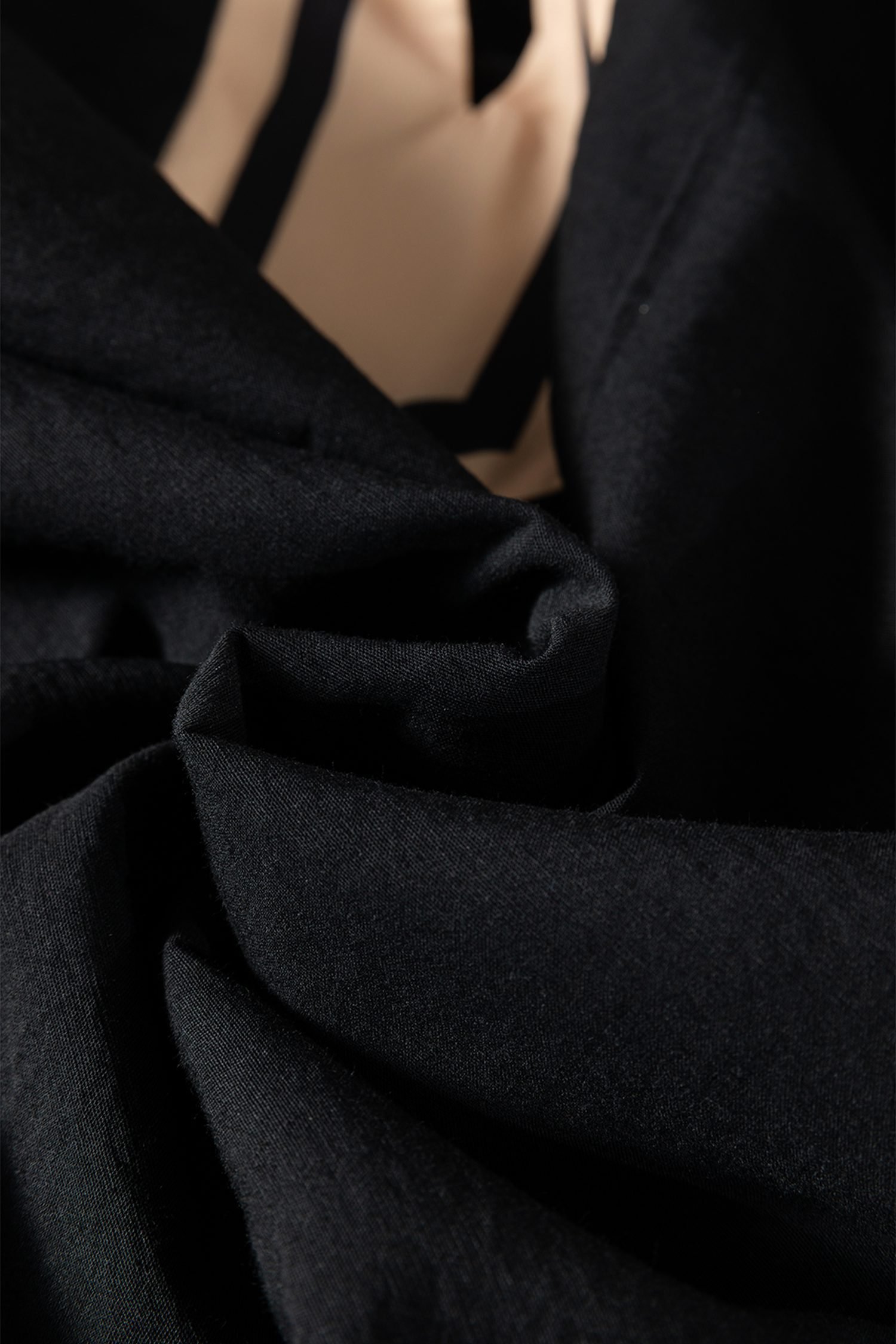 Black Plus Size Color Block Striped Trim V Neck Long Sleeve Shift Mini Dress