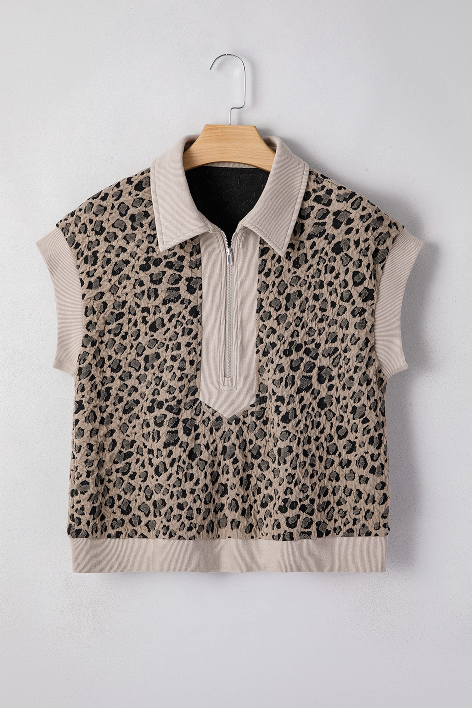 Beige Zip up Collared Leopard Cap Sleeve Top - Image 5