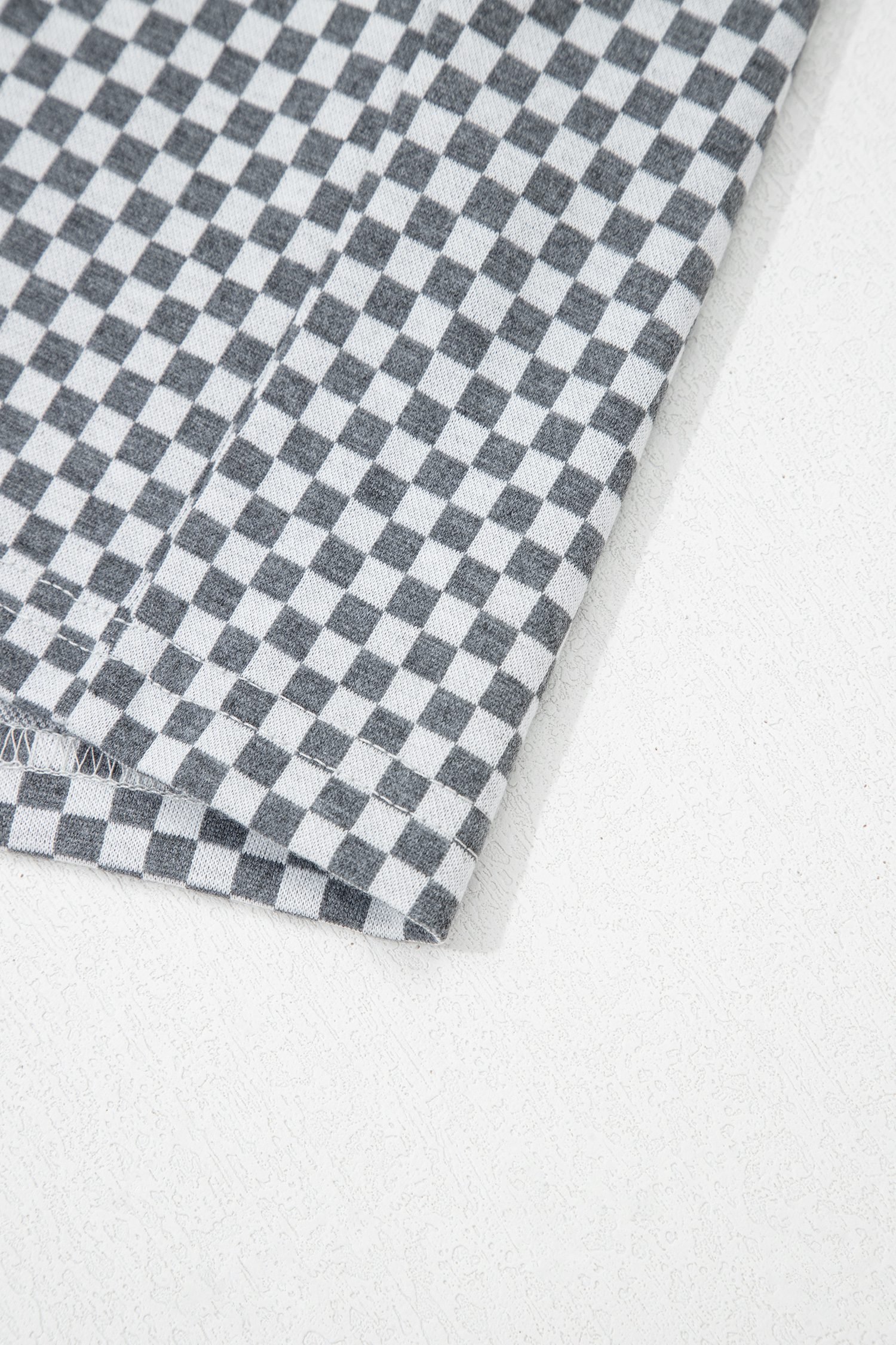 Gray Checkerboard Print Drawstring Elastic Waist Pocketed Shorts