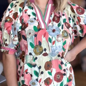 Pink V Neck Short Puff Sleeve Plus Size Floral Blouse