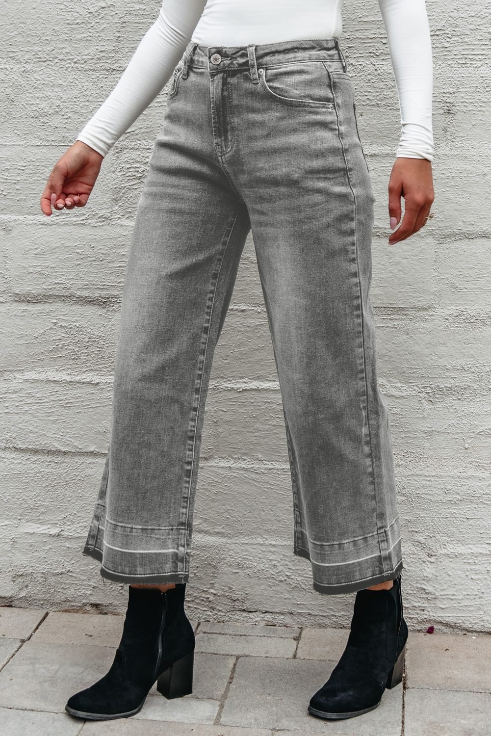 Gray Raw Hem Straight Leg Loose High Waist Jeans