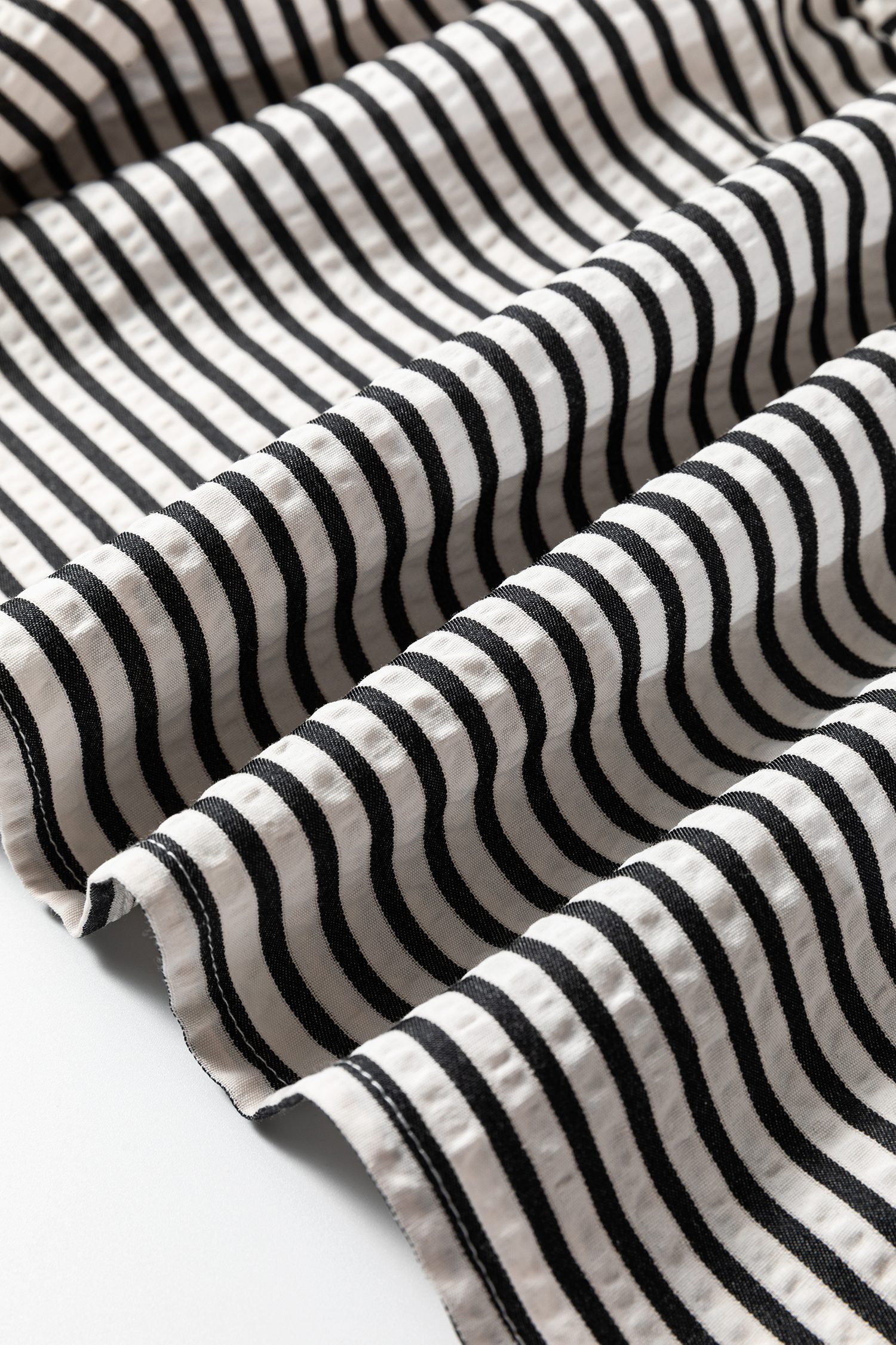 Black Stripe Double Ruffled Short Sleeve Contrast Trim V Neck Midi Dress - Image 11