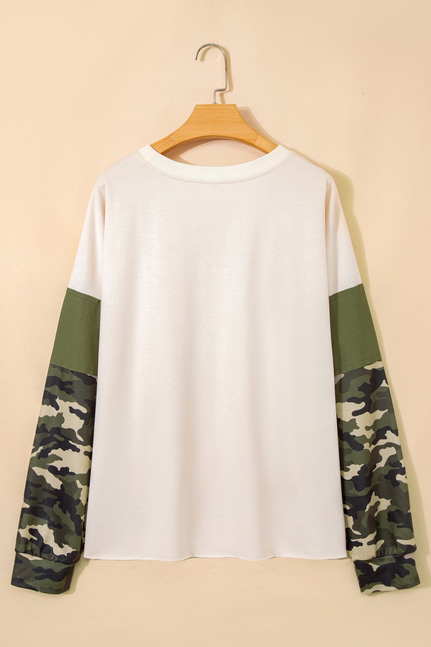 Apricot Camo Print Patchwork Sleeve Raw Hem Plus Size Sweatshirt - Image 4