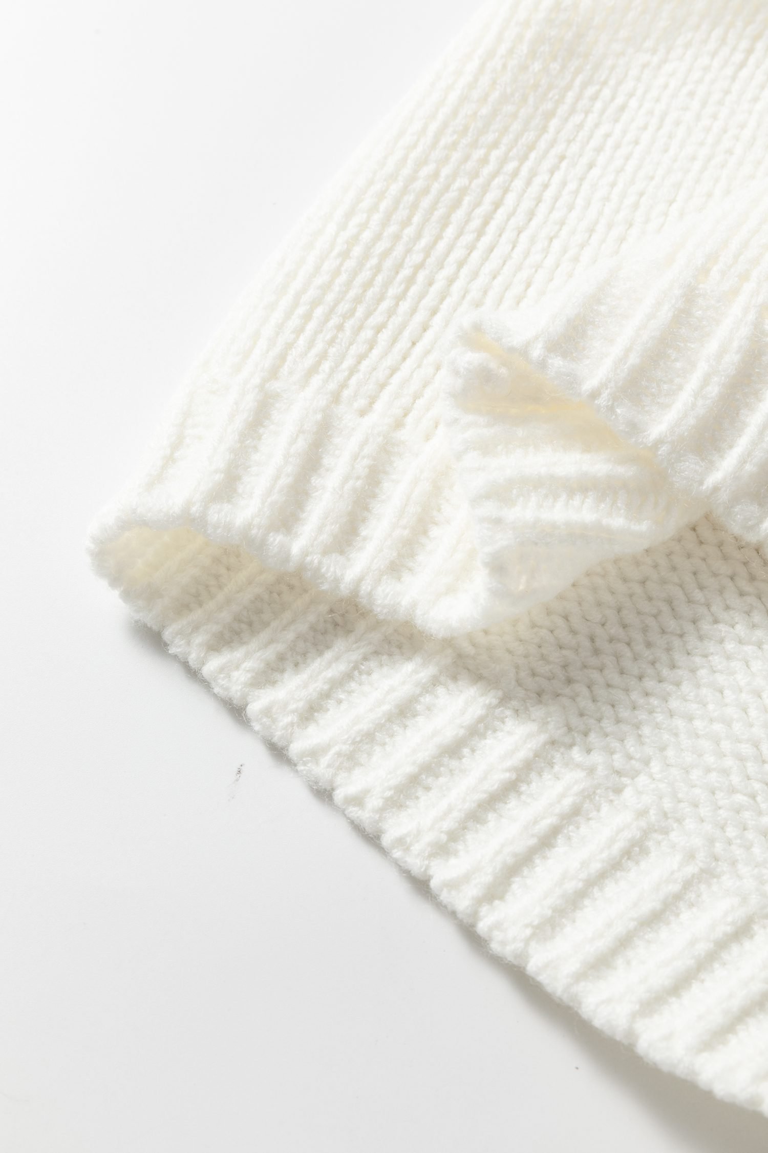 White 3D Flower Spaghetti Straps Sweater Vest - Image 16