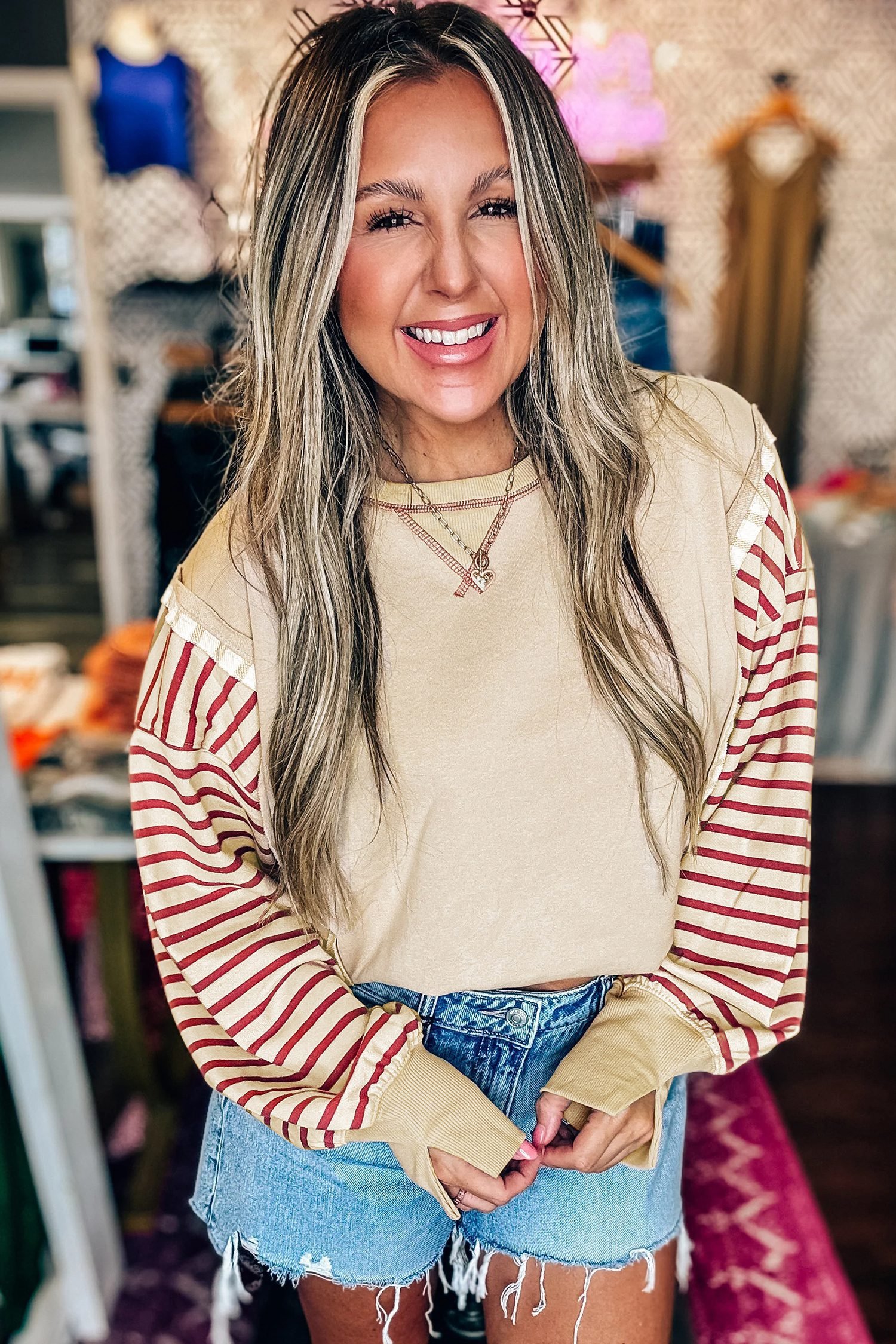 Red Stripe Sleeve Patchwork Casual Knit Top - Image 2