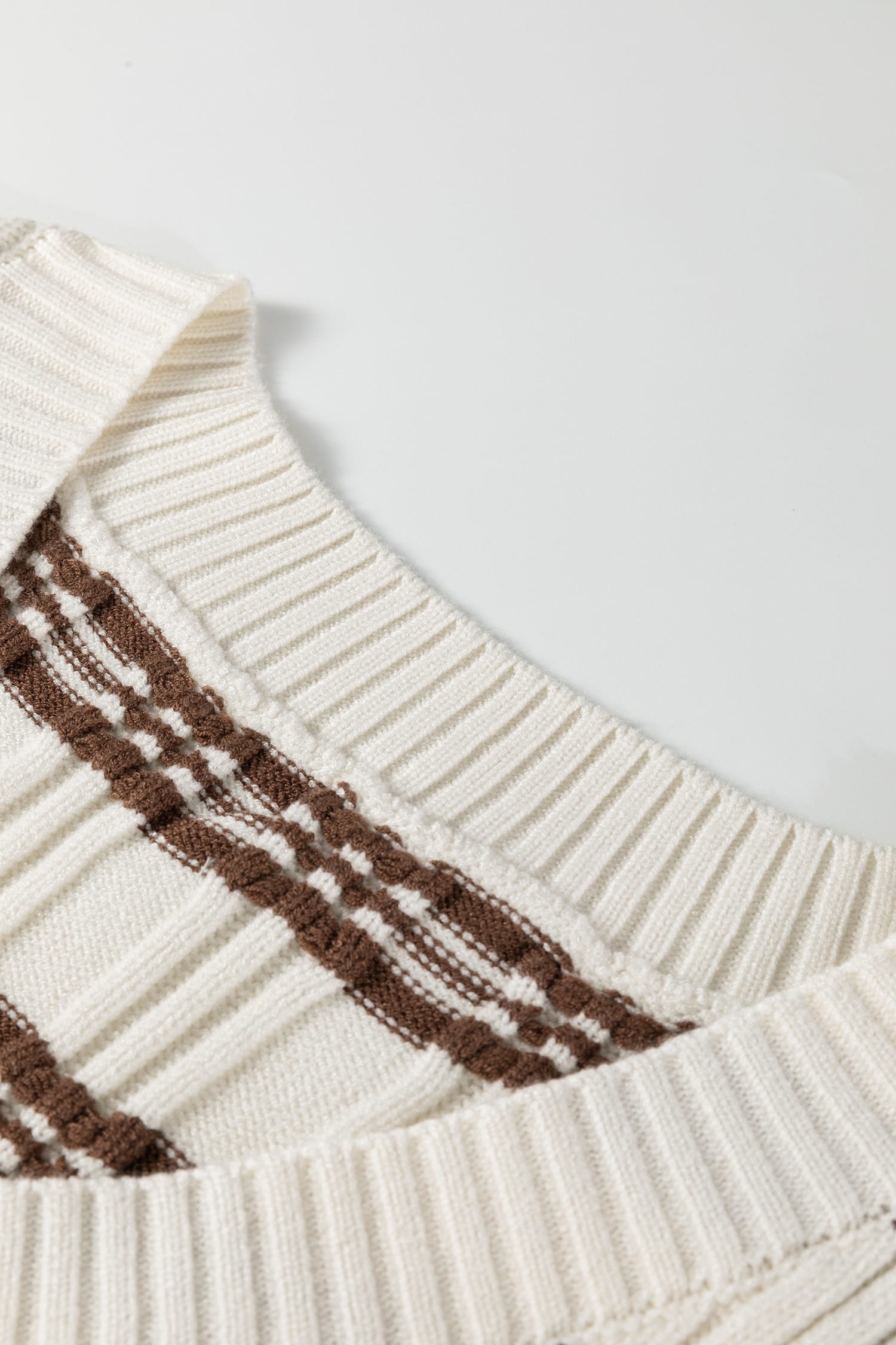 White Contrast Geometric Textured Knit V Neck Cropped Sweater Vest