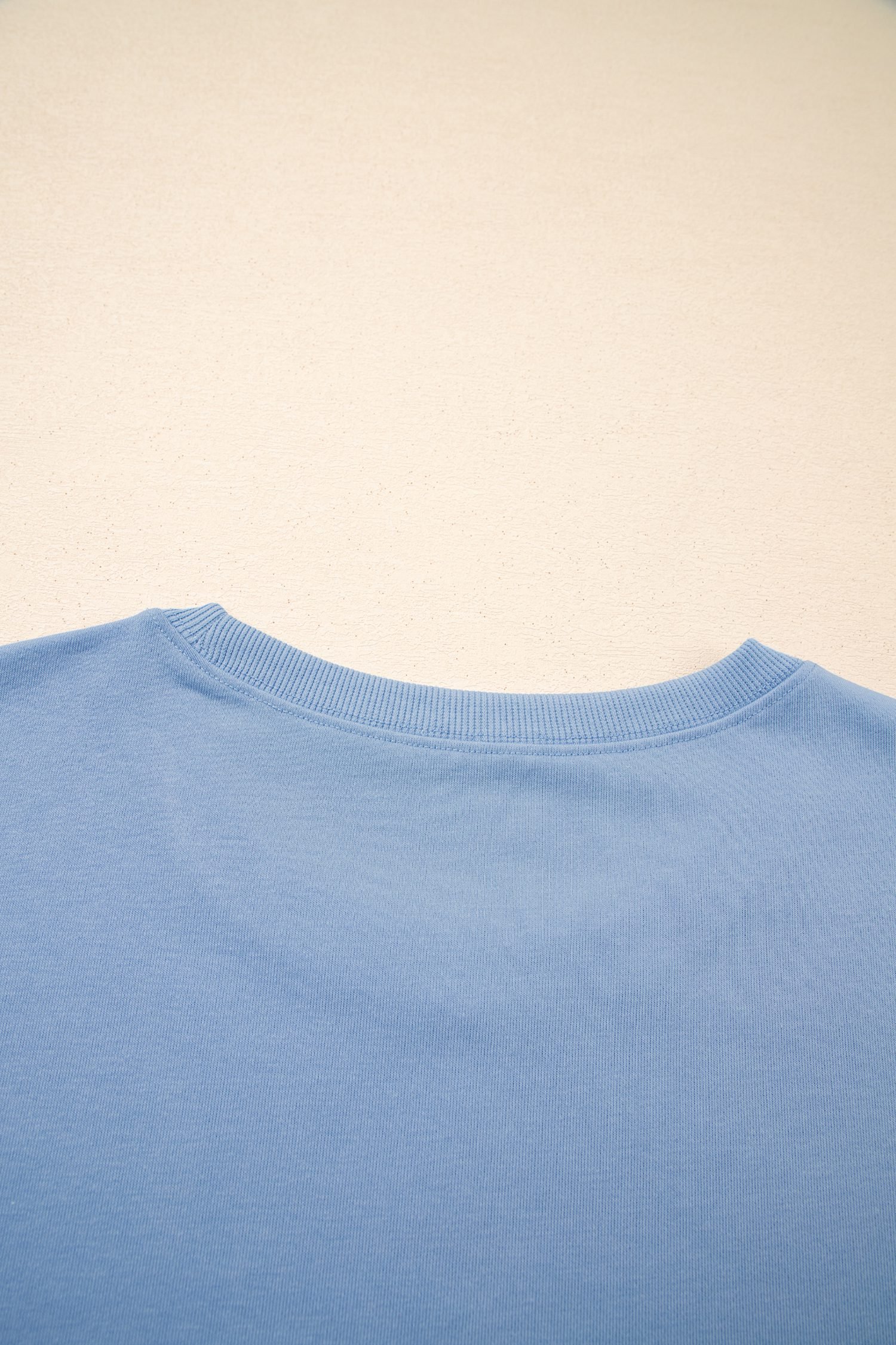 Sky Blue Solid Color Contrast Textured Patchwork Raw Edge 2pcs Short Set - Image 5