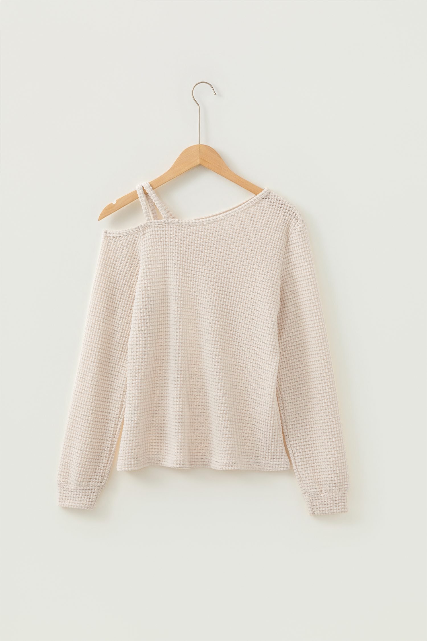 Jet Stream Solid Color Textured Knit Asymmetric Shoulder Long Sleeve Top - Image 6