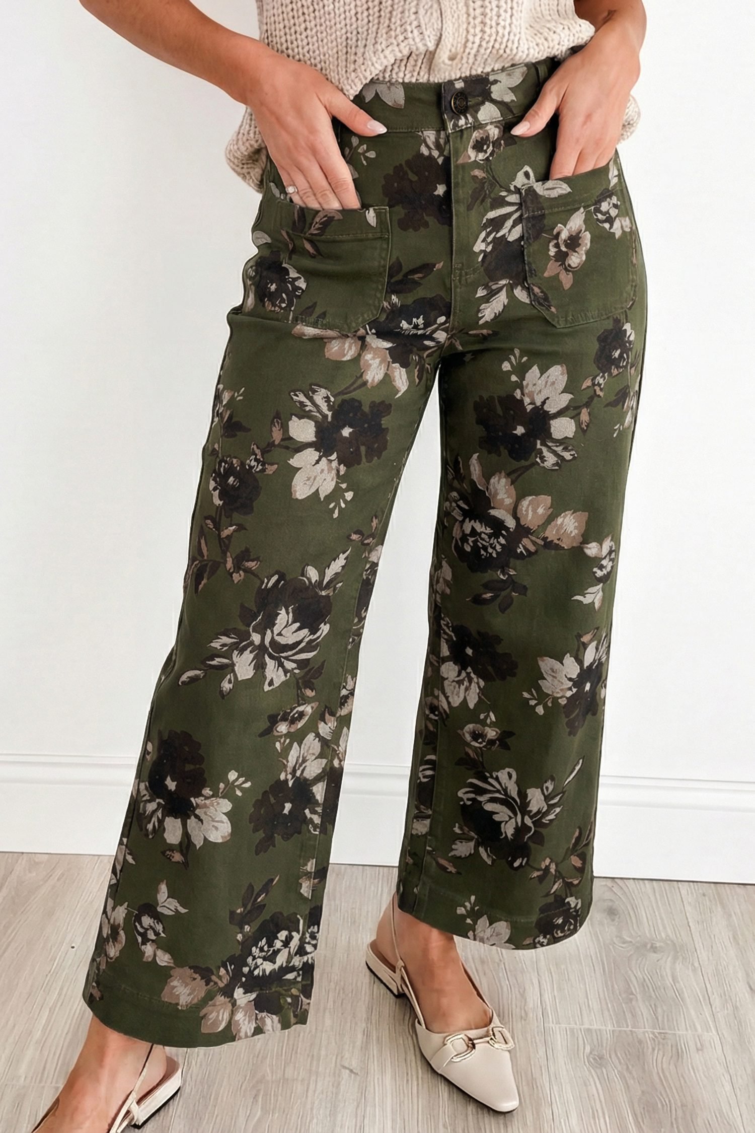 Green Vintage Floral Print Square Patch Pocket Raw Hem Shift Jeans - Image 3