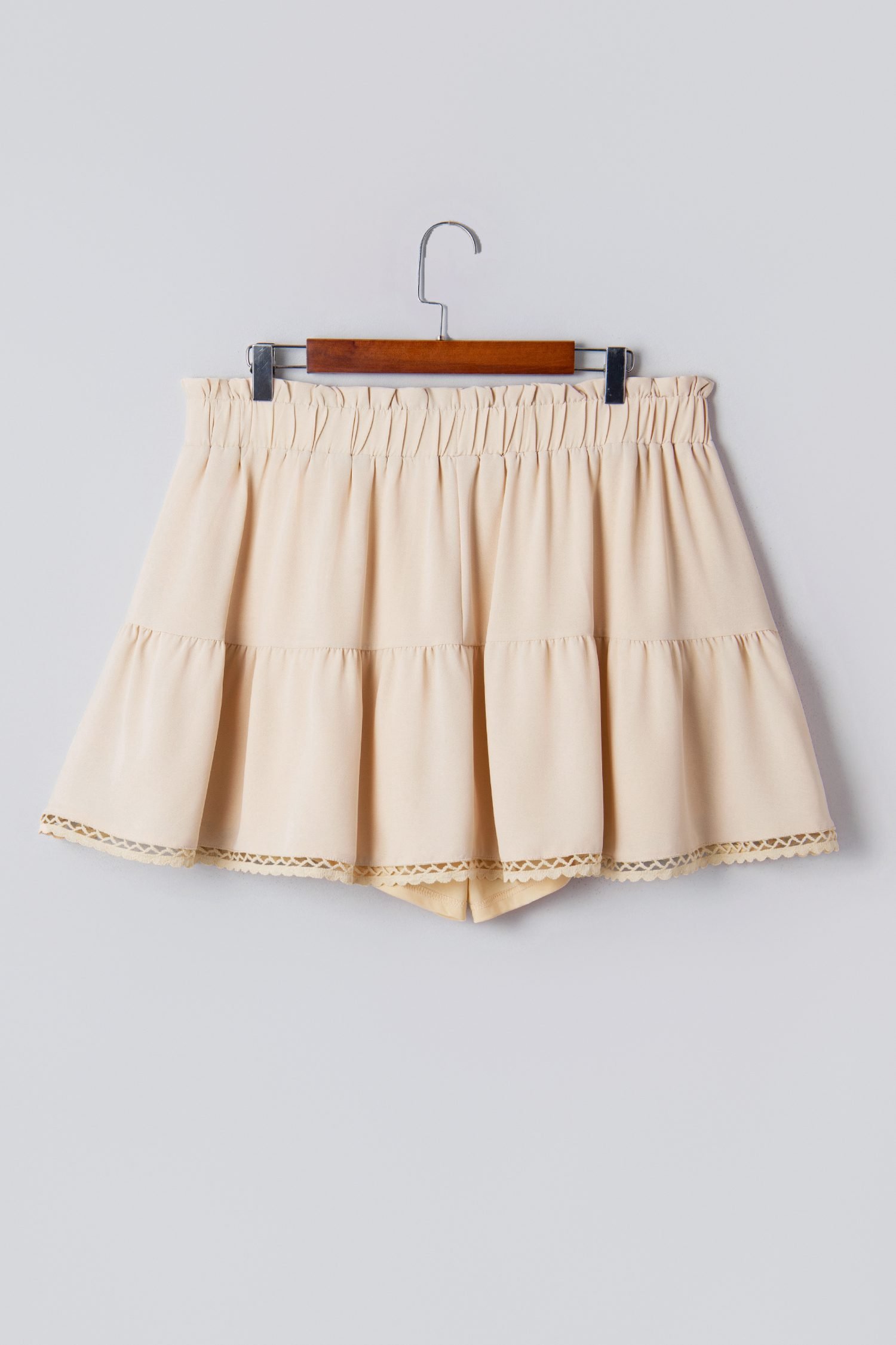Parchment Plus Size Frilled Elastic Waist Lace Trim Boho Ruffled Shorts