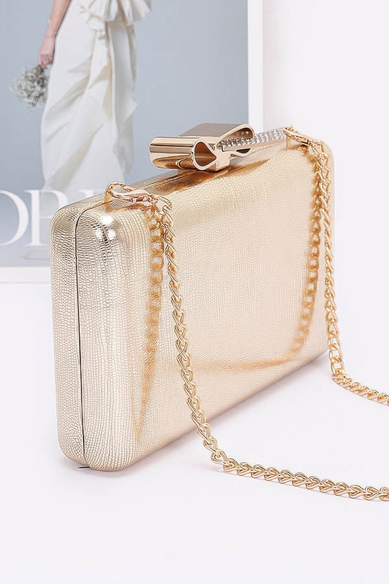 Metal Ribbon Top Case Clutch