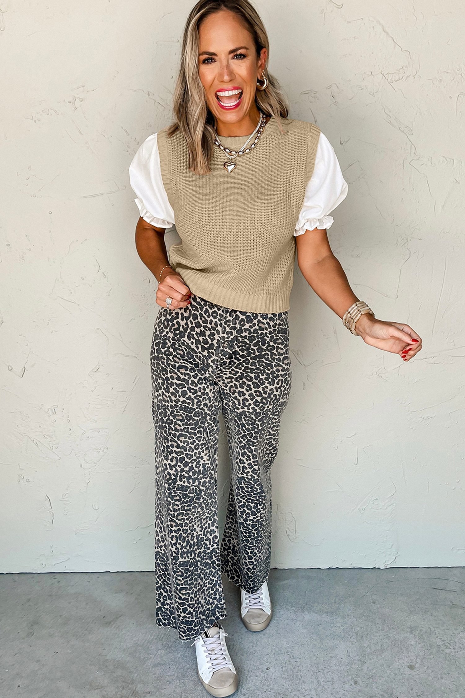 Light French Beige Round Neck Knit Contrast Short Sleeve Patchwork Sweater Top - Image 5