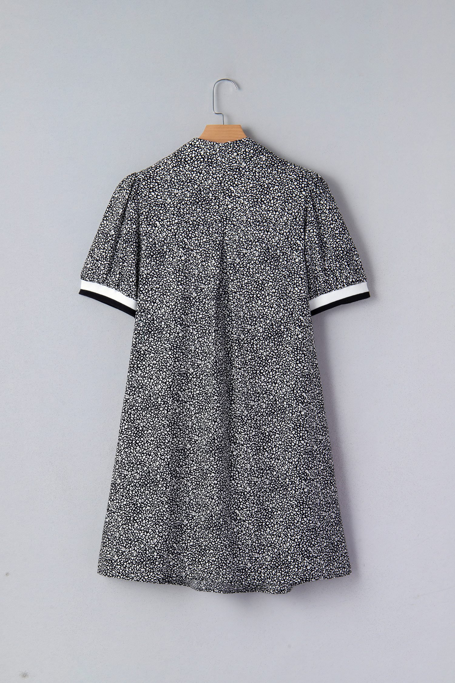 Black Leopard Print Contrast Striped Trim Polo Collar Short Sleeve Dress with Pockets