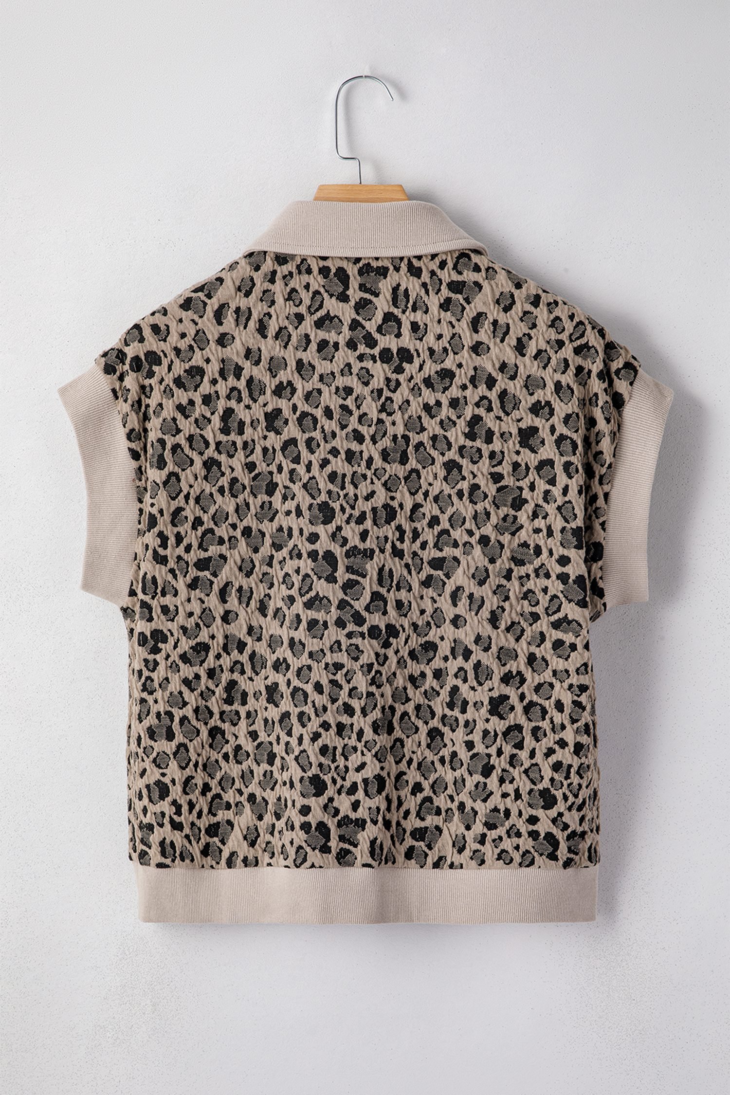 Beige Zip up Collared Leopard Cap Sleeve Top - Image 6