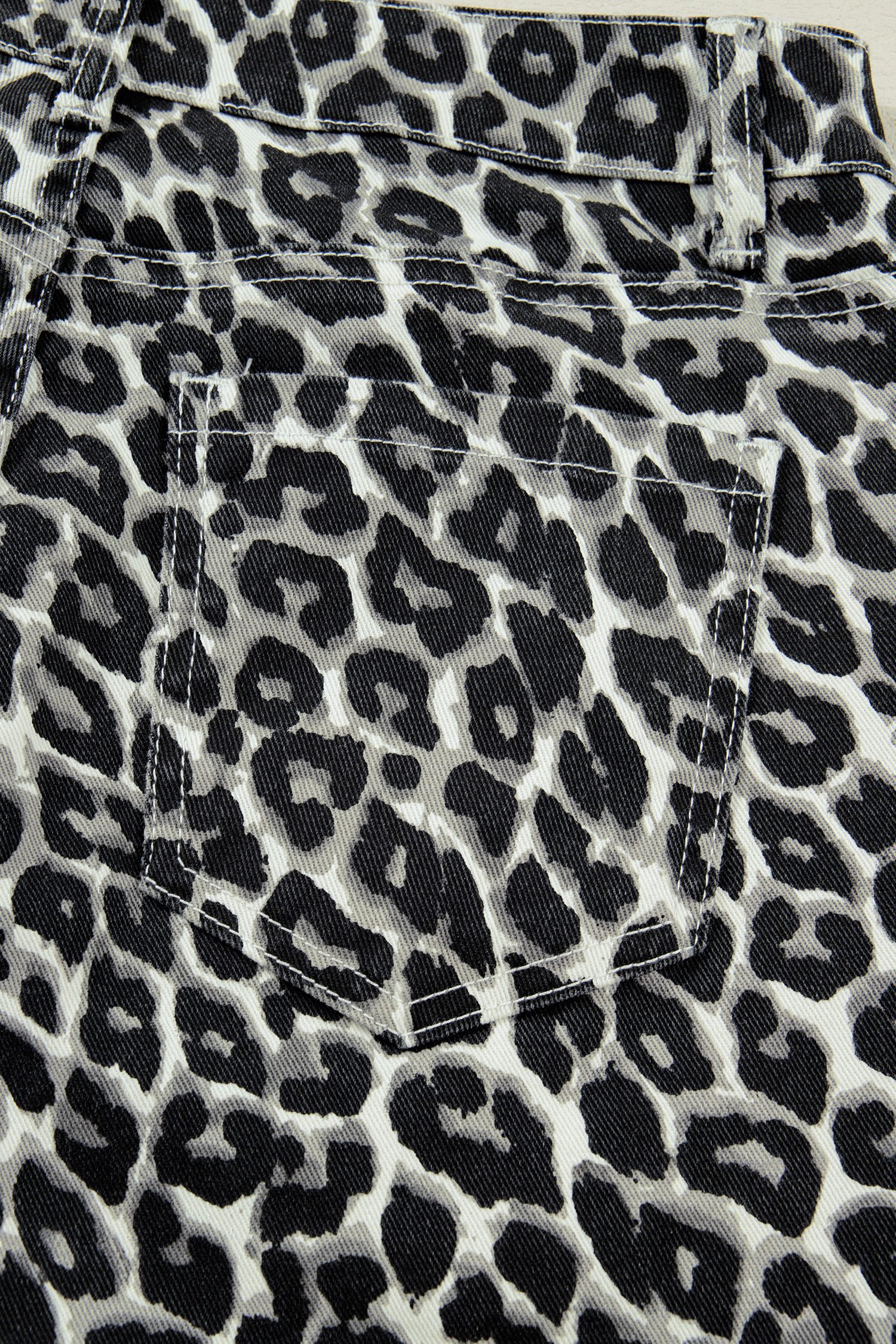 Black Leopard Print Barrel Jeans - Image 9