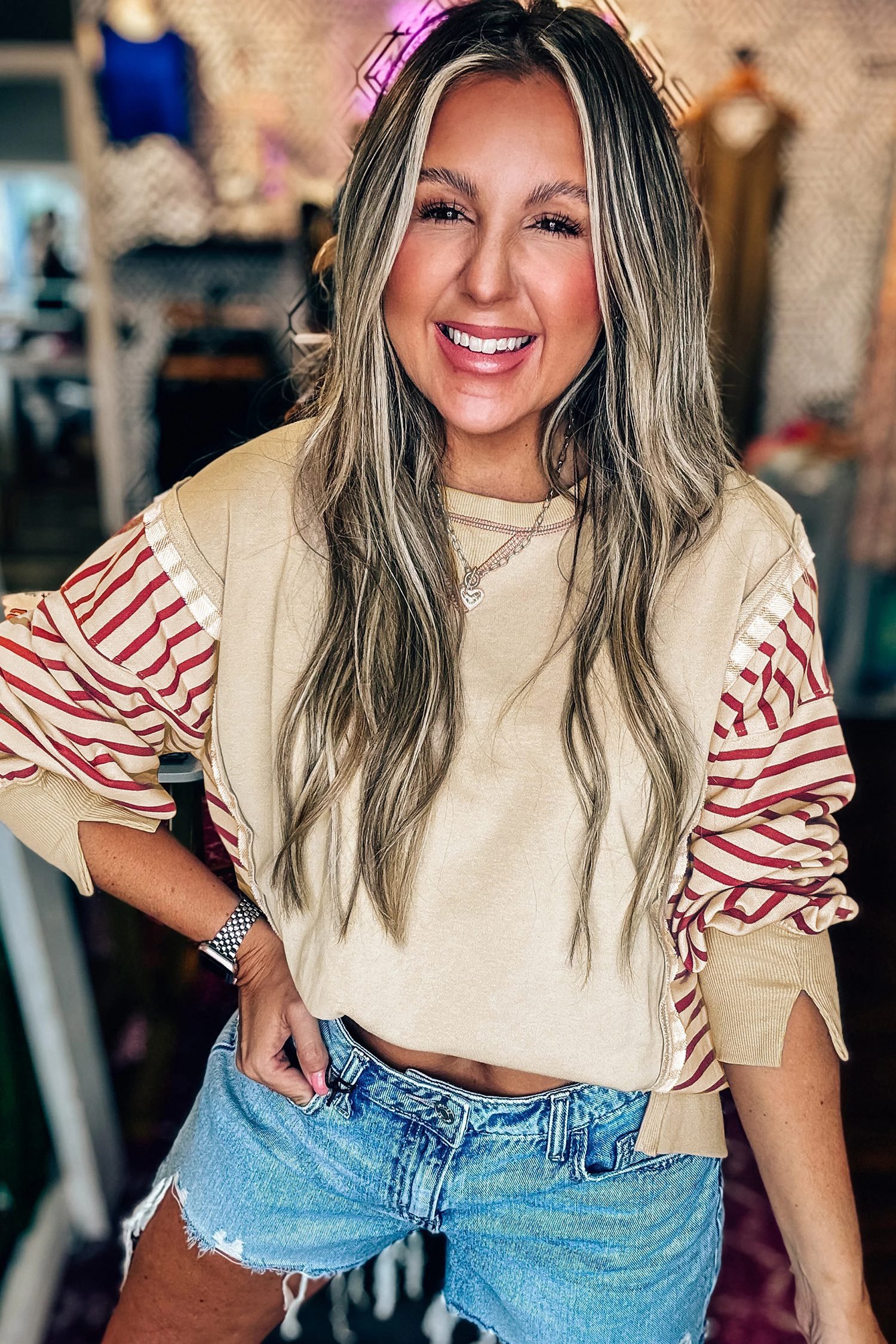 Red Stripe Sleeve Patchwork Casual Knit Top - Image 4