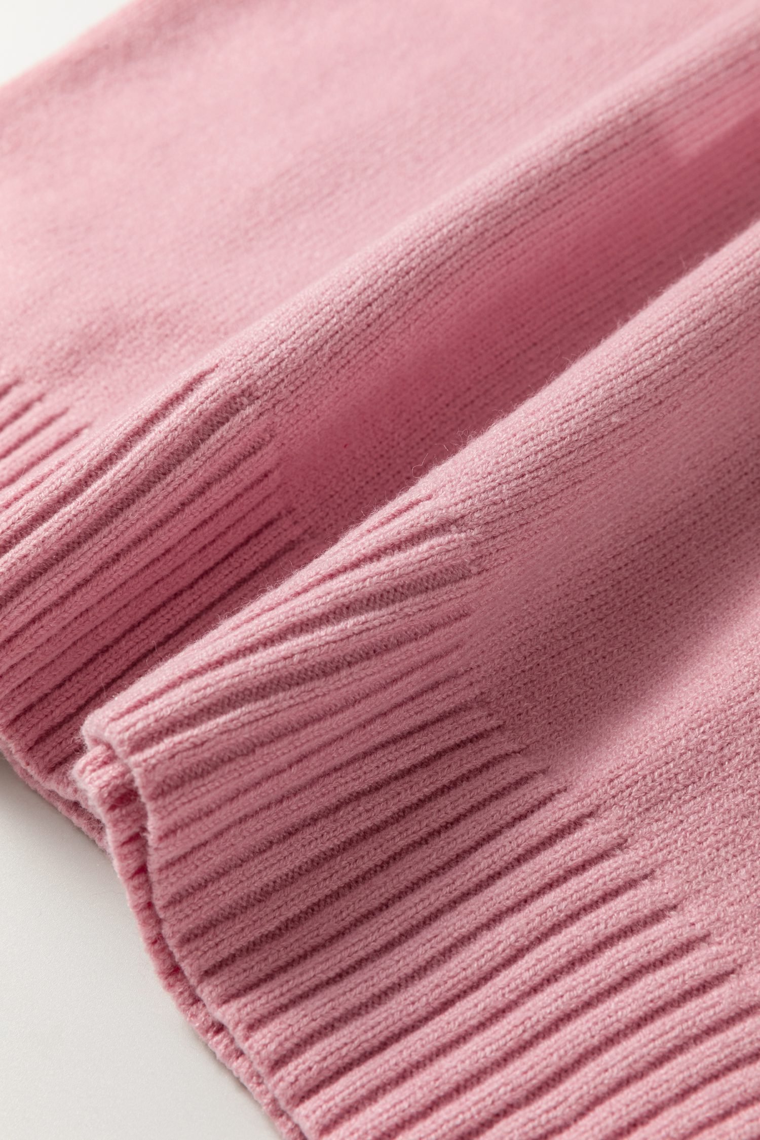 Light Pink Plaid Heart Embroidered Cuffed Drop Shoulder Crew Neck Sweater