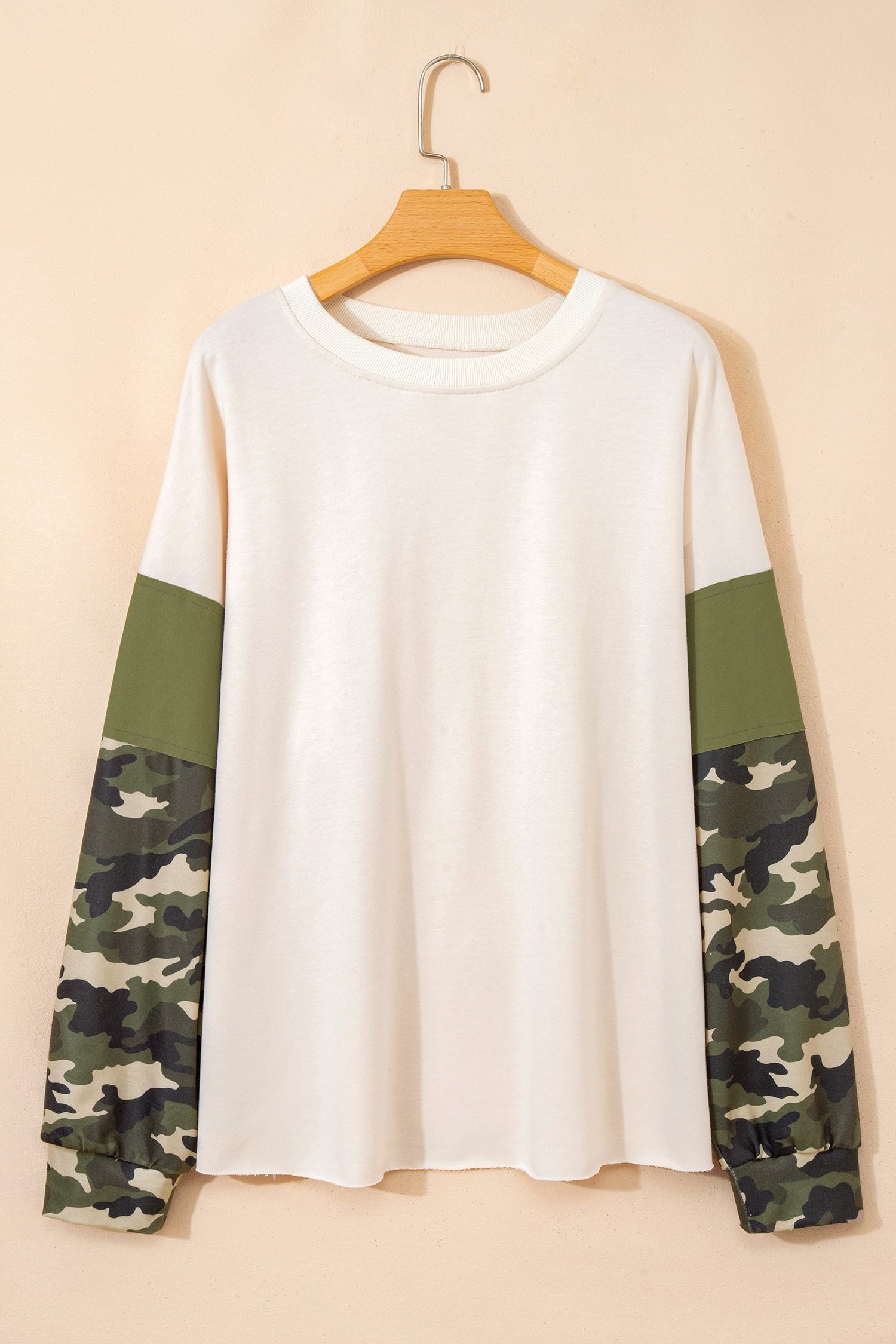 Apricot Camo Print Patchwork Sleeve Raw Hem Plus Size Sweatshirt - Image 3