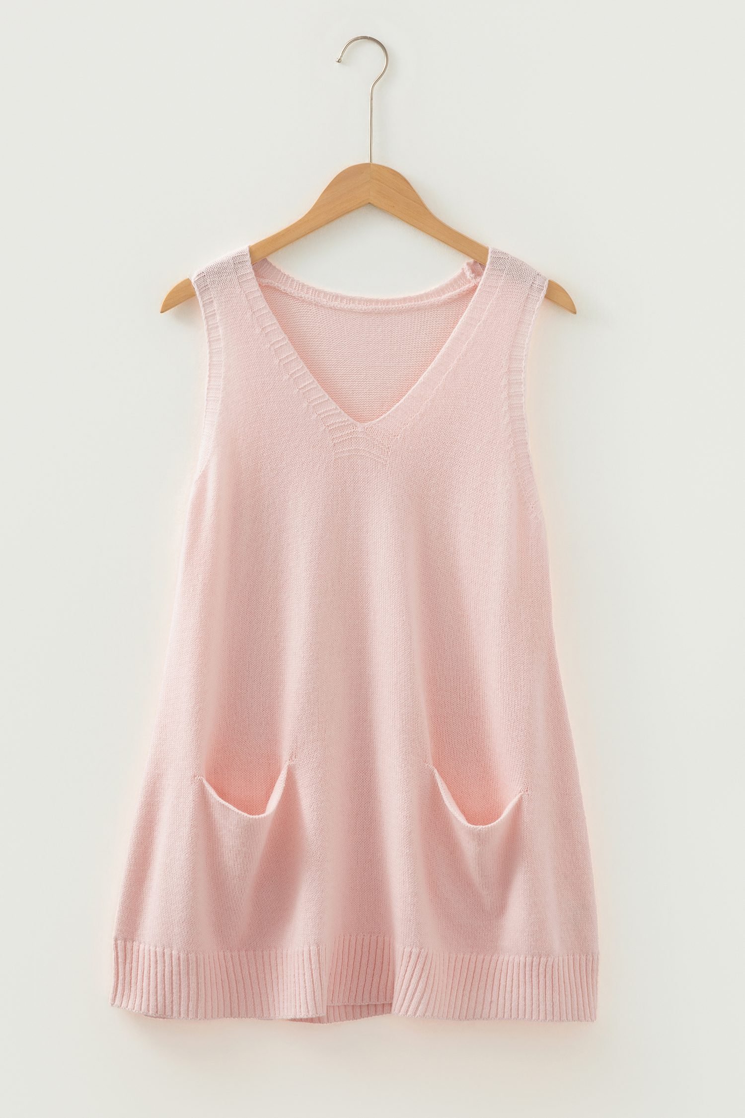 Delicacy Ribbed Deep V Neckline Front Pocketed Loose Tunic Sweater Vest - Image 2