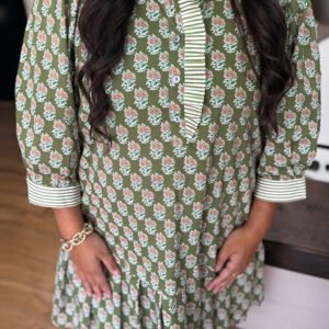 Green Contrast Striped Frilled Collar 3/4 Sleeve Plus Size Floral Dress