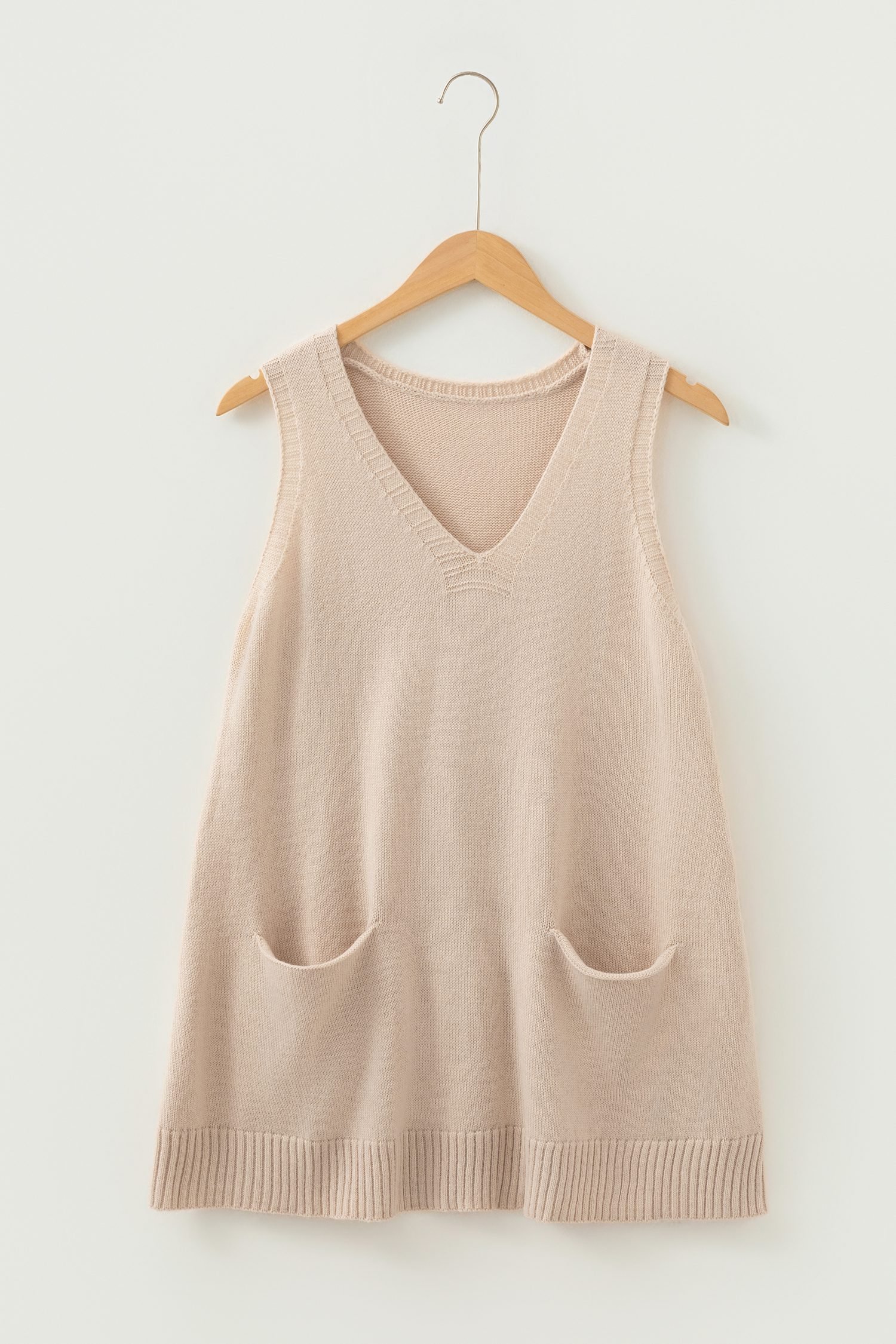 Jet Stream Ribbed Deep V Neckline Front Pocketed Loose Tunic Sweater Vest