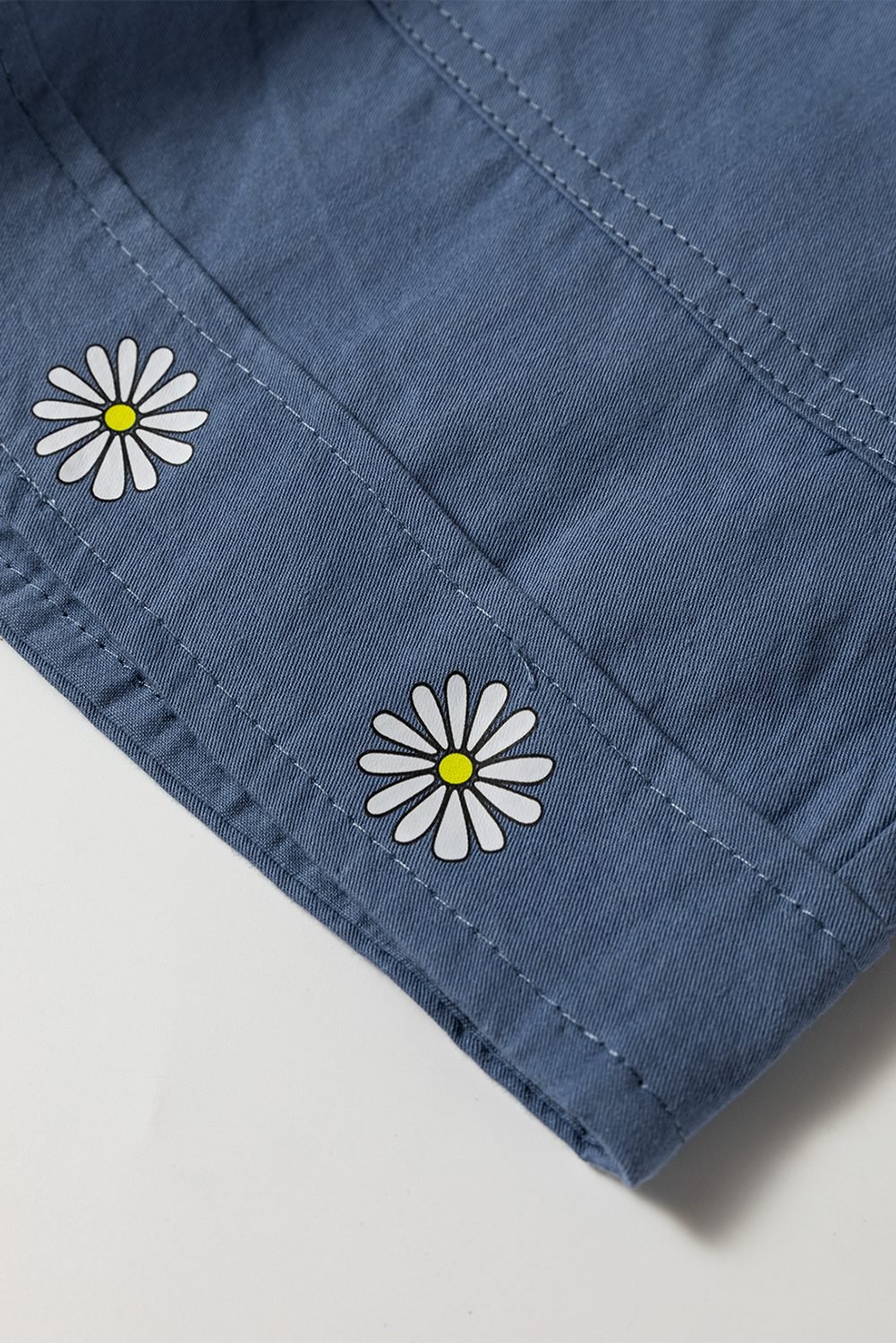 Blue Daisy Print Drawstring Waist Shorts with Pockets