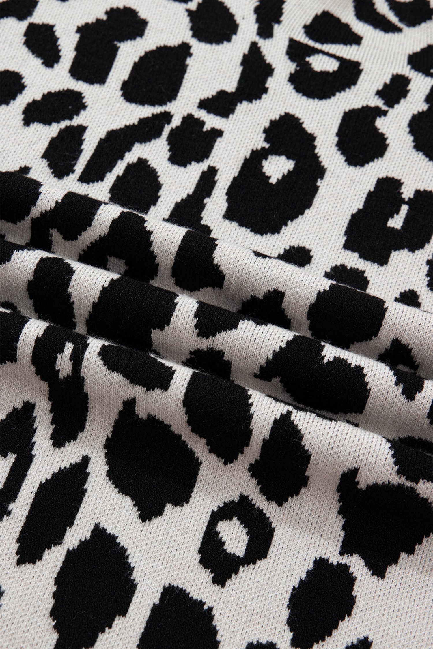 Black Plus Size Leopard Print High Neck Short Sleeve Sweater