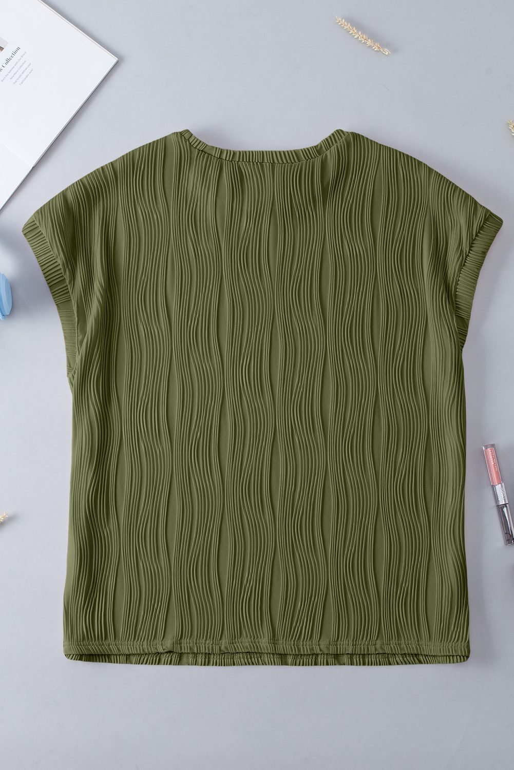 Jungle Green Solid Color Wavy Textured Plus Size Tee