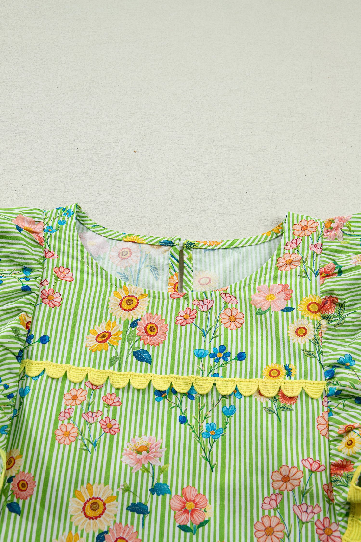 Green Stripe Floral Printed Scalloped Detail Ruffle Short Sleeve Blouse
