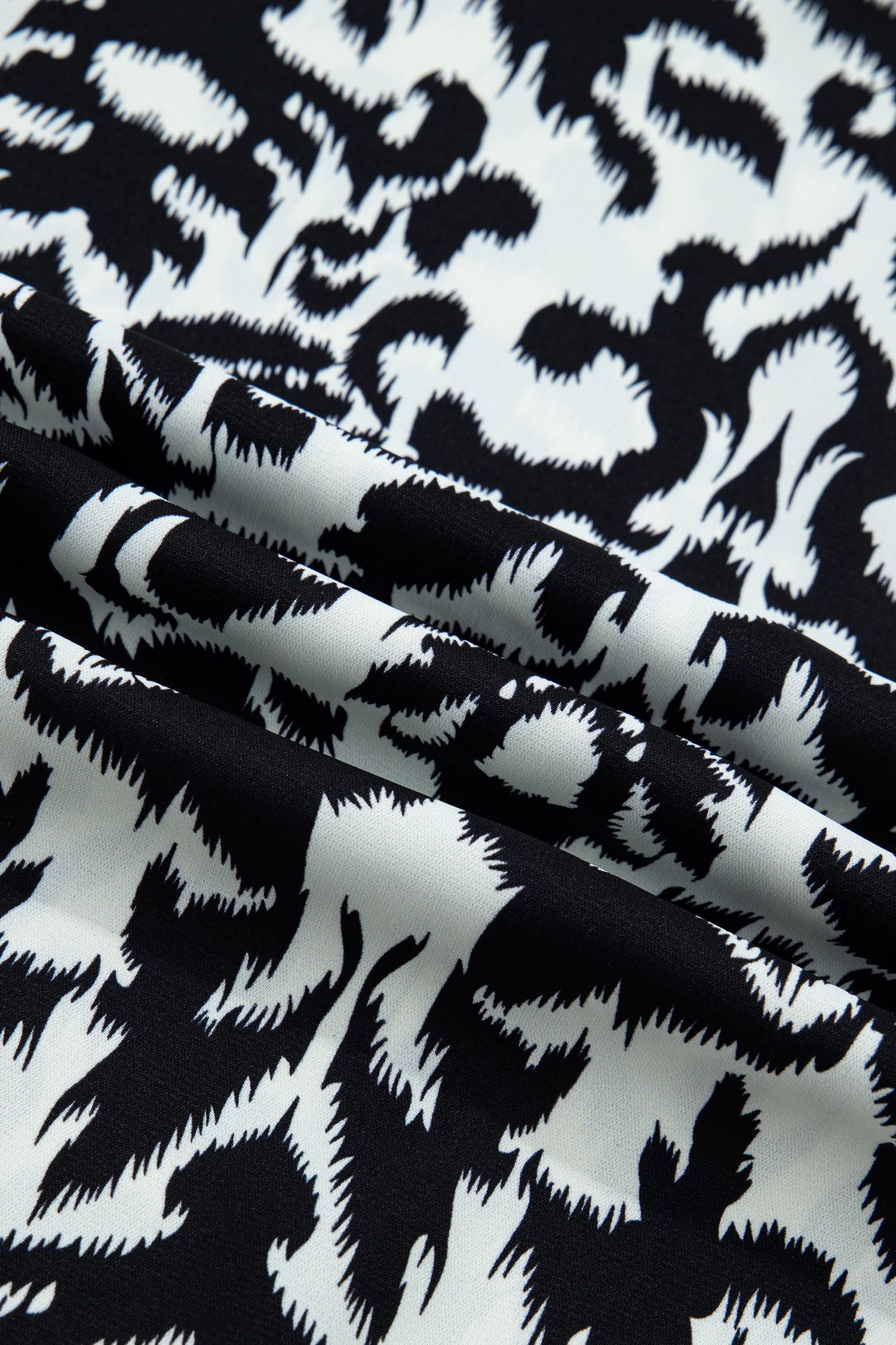 Black Damask Print Ruffled Color Block Detail Half Sleeve Blouse