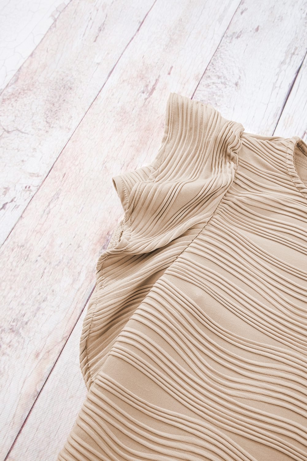 Casual Wavy Textured Ruffle Sleeve Top