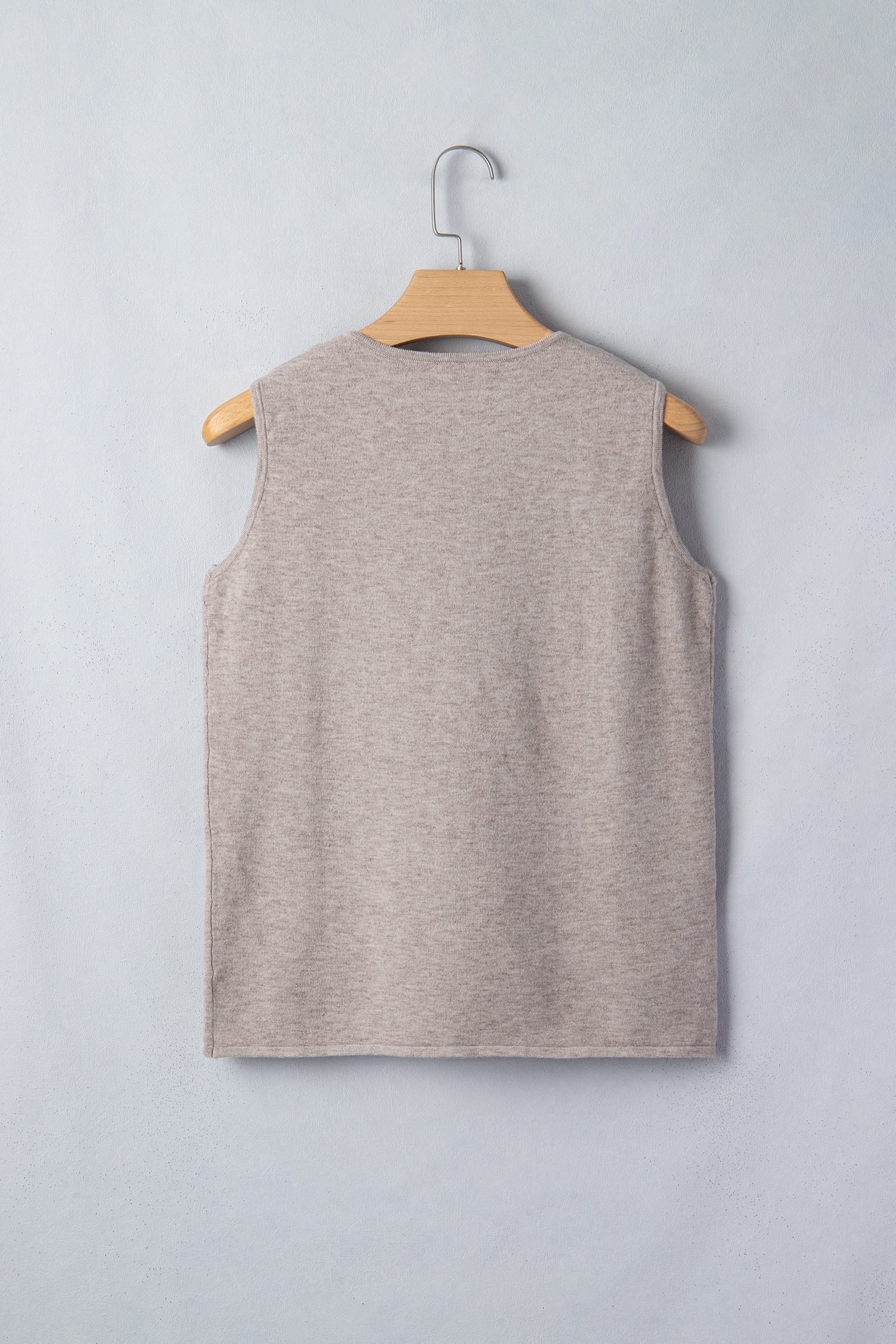 Gray Morn Metal Star Detail V Neck Sweater Knit Tank Top