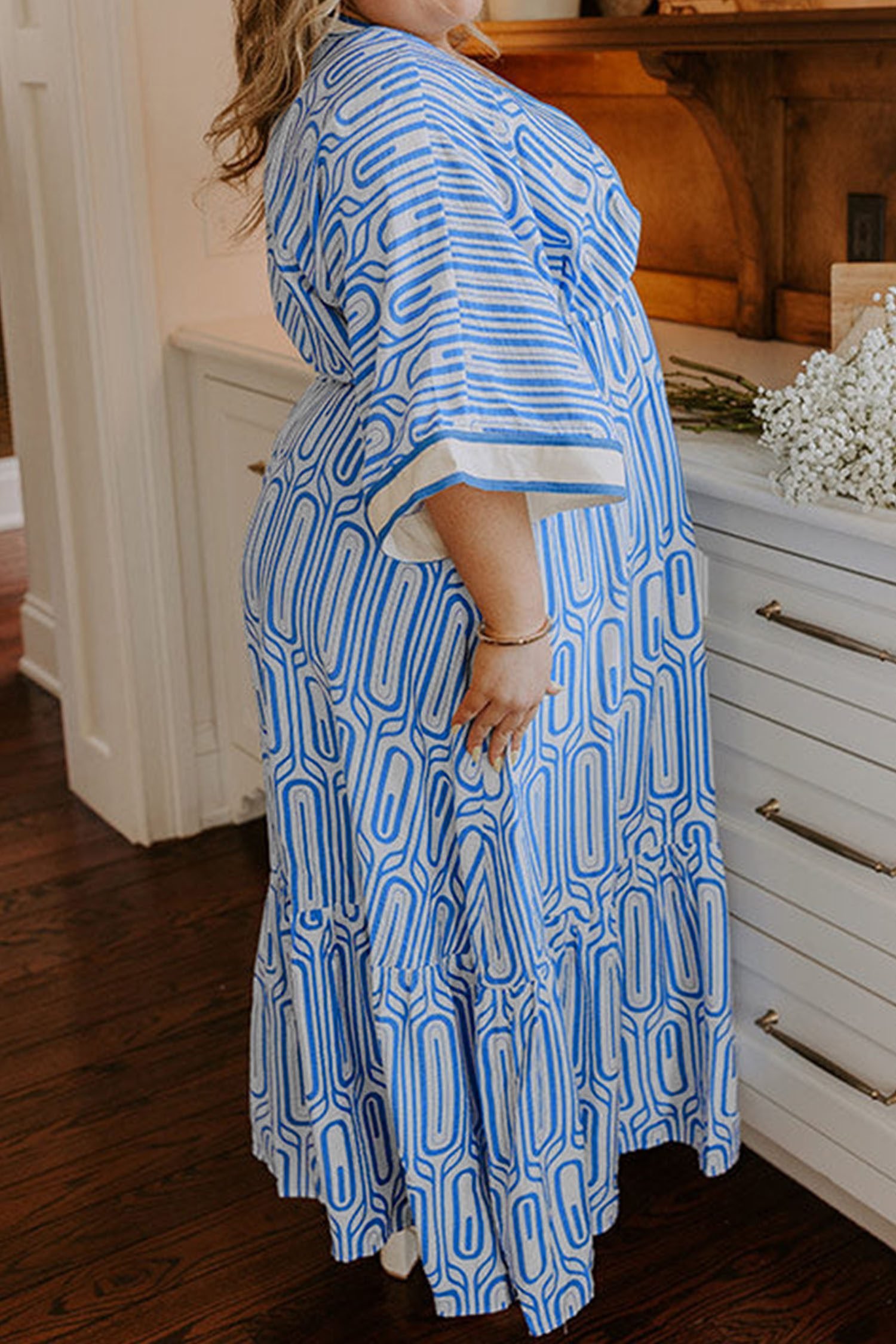 Sky Blue Plus Size Geometric Print Contrast Trim V Neck Bracelet Sleeve Long Dress