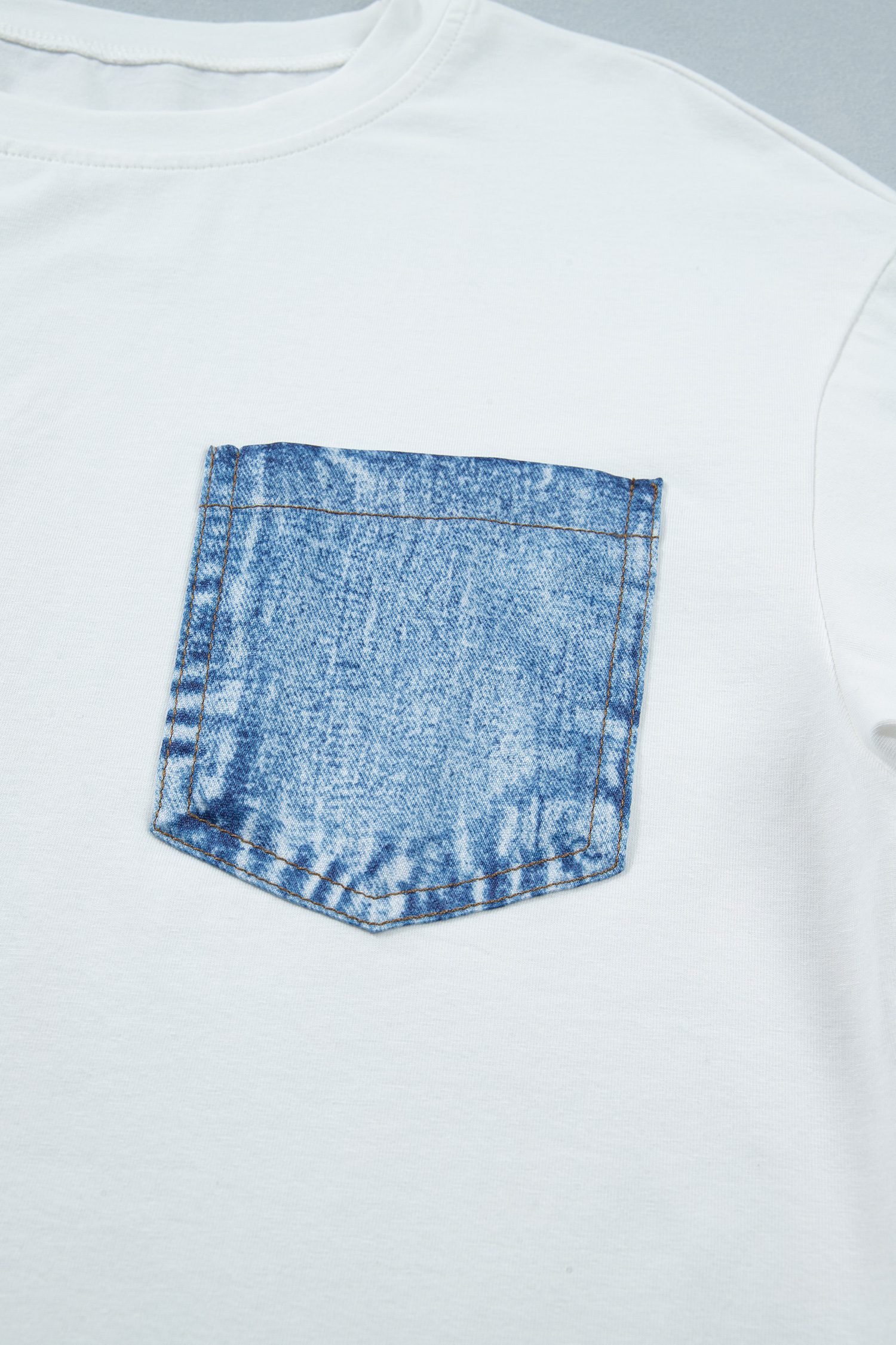 White Color Block Chest Pocket Patched Casual Short Sleeve Top