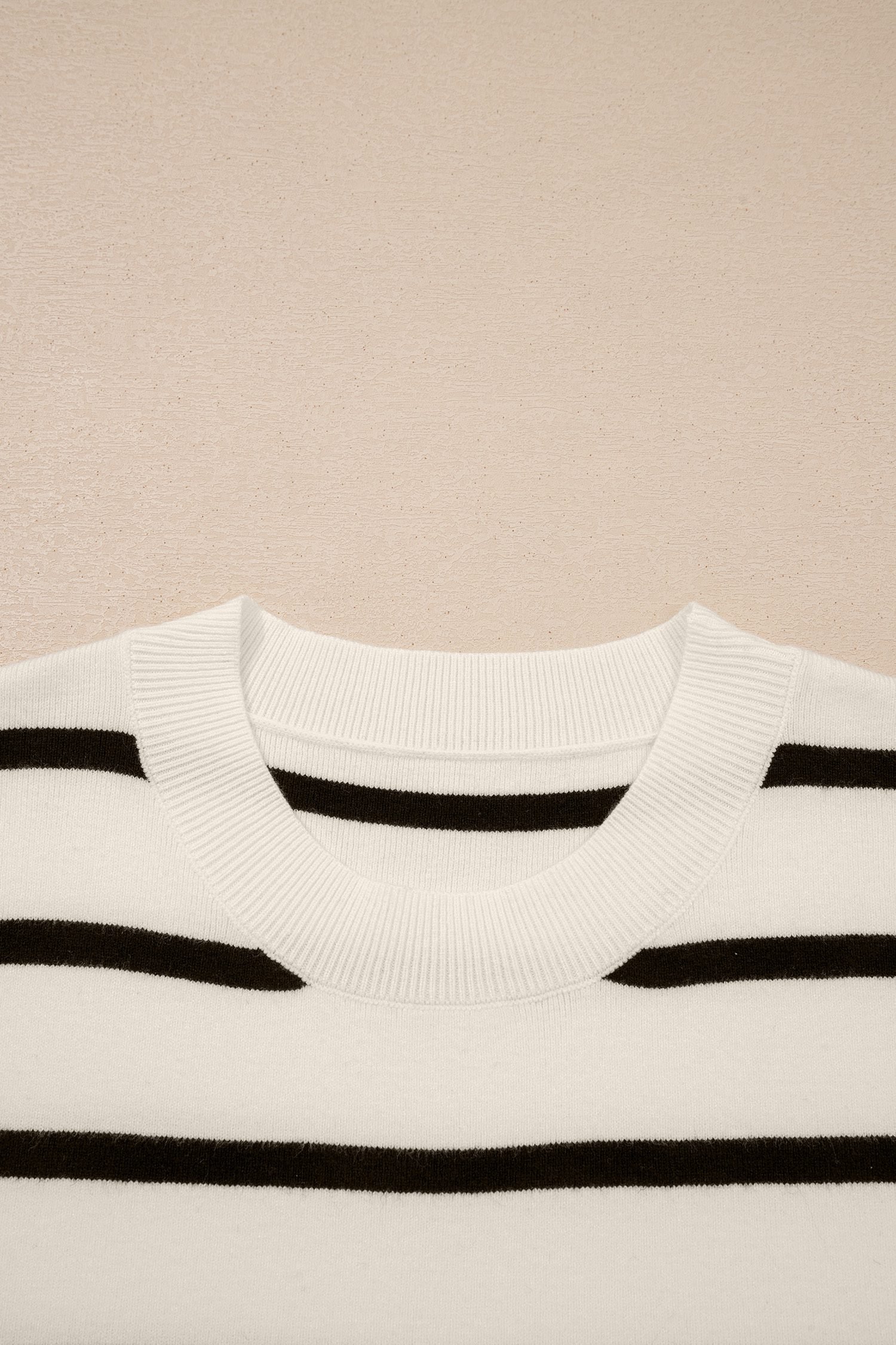 White Side Slits Crewneck Short Sleeve Sweater Tee