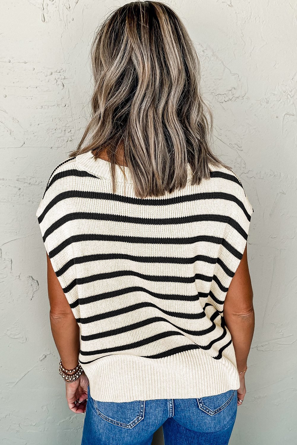 White Side Slits Crewneck Short Sleeve Sweater Tee