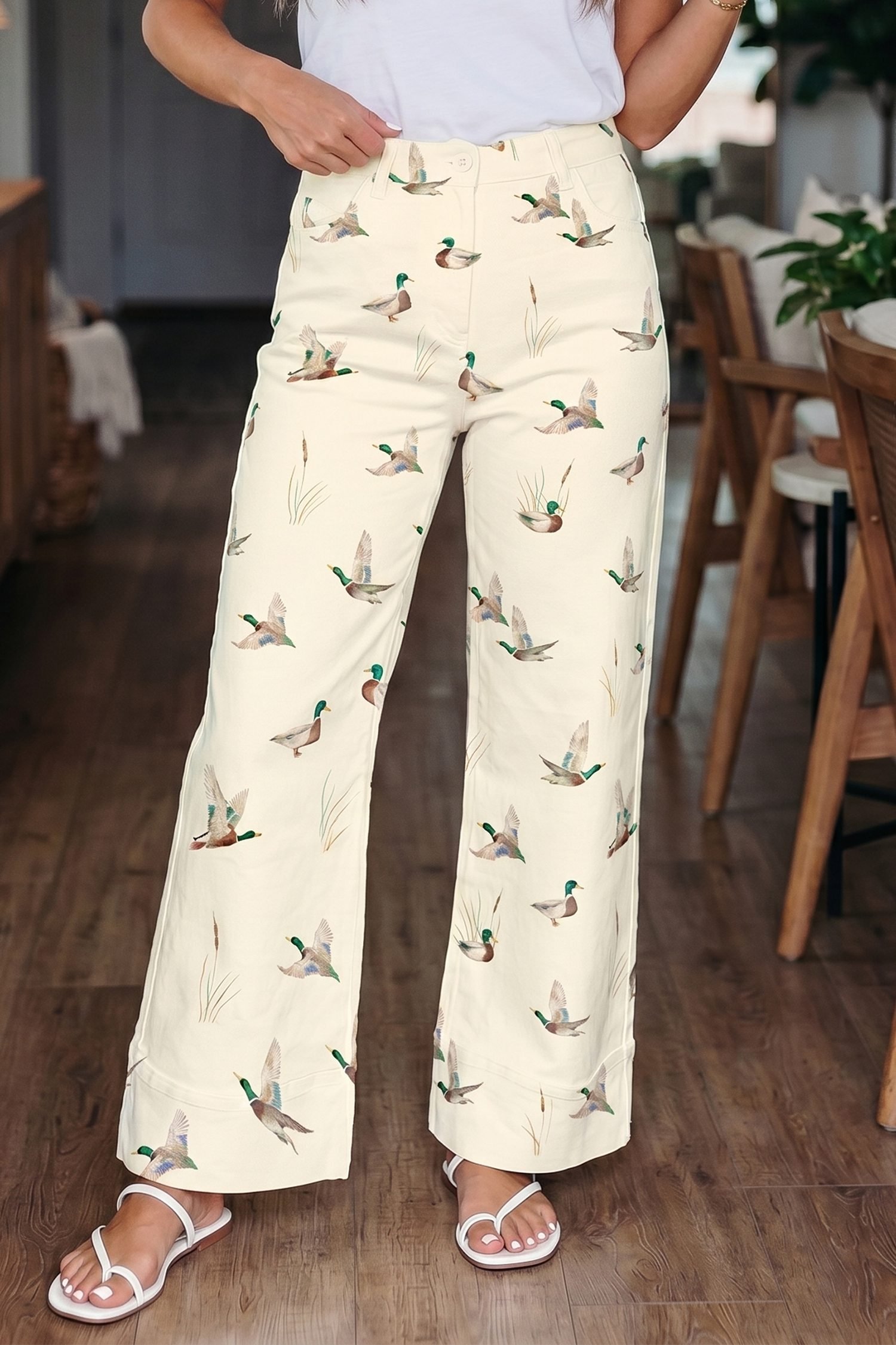 Beige Stylish Mallard Printed Cuffed Hem Shift Jeans