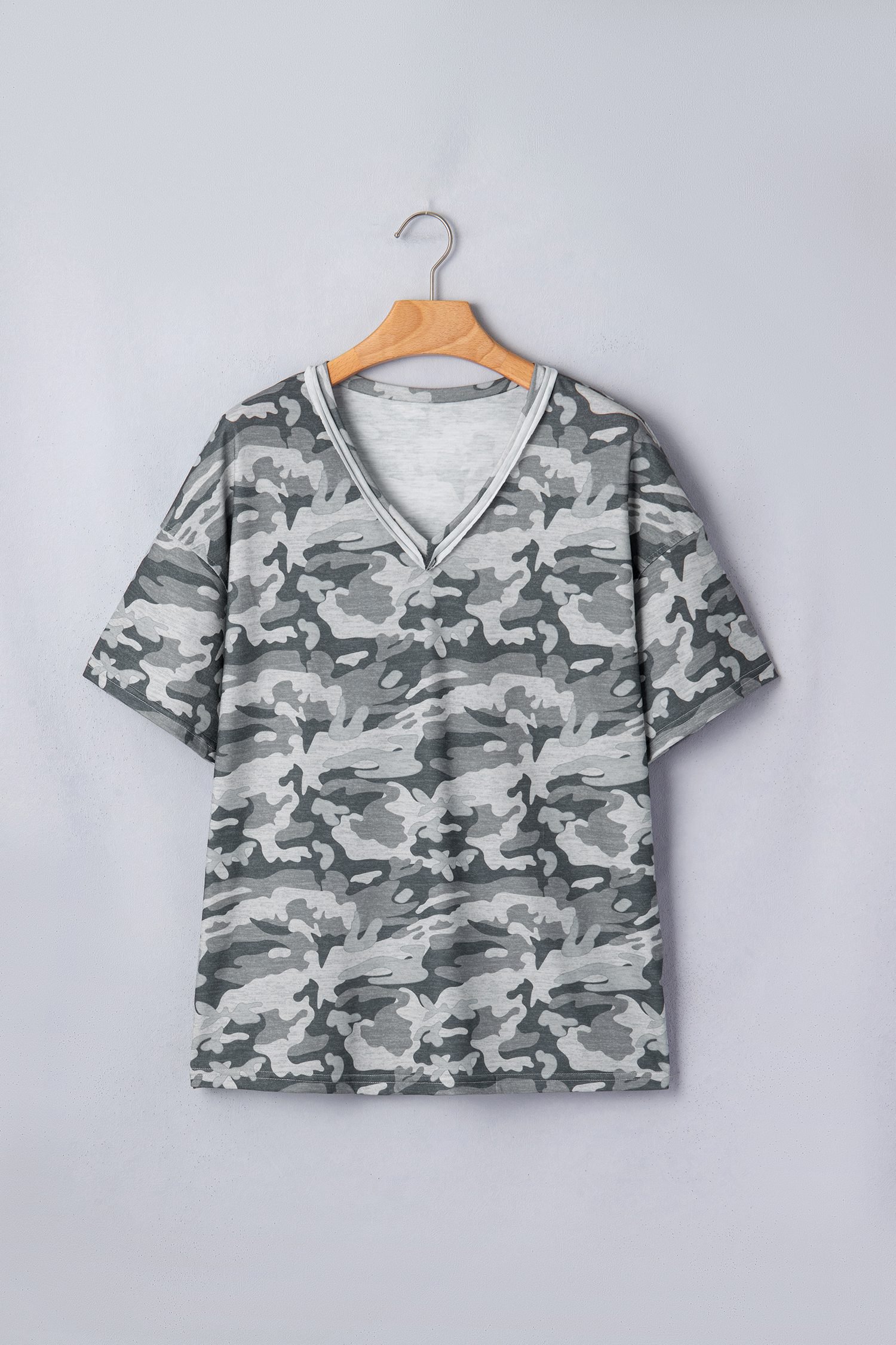 Green Retro Camouflage Print Raw Edge V Neck Tee