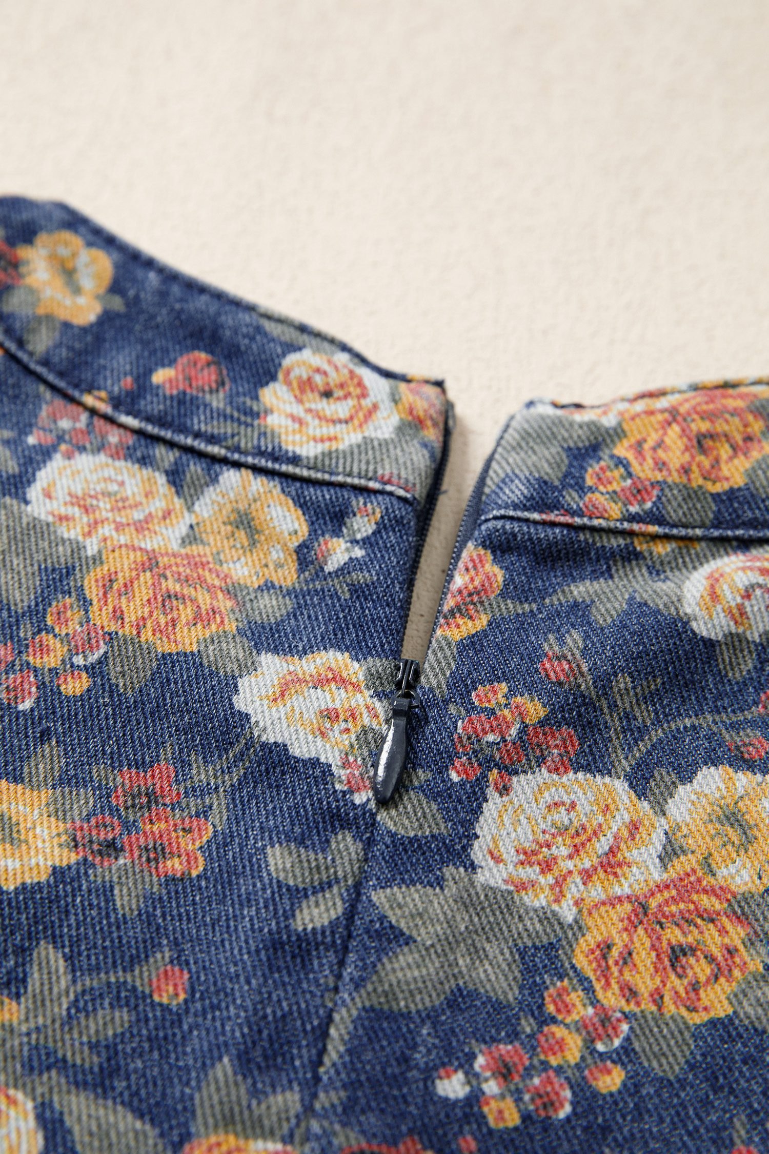 Blue Retro Floral Print Bow Tie V Neck Sleeveless Pleated Loose Denim Romper