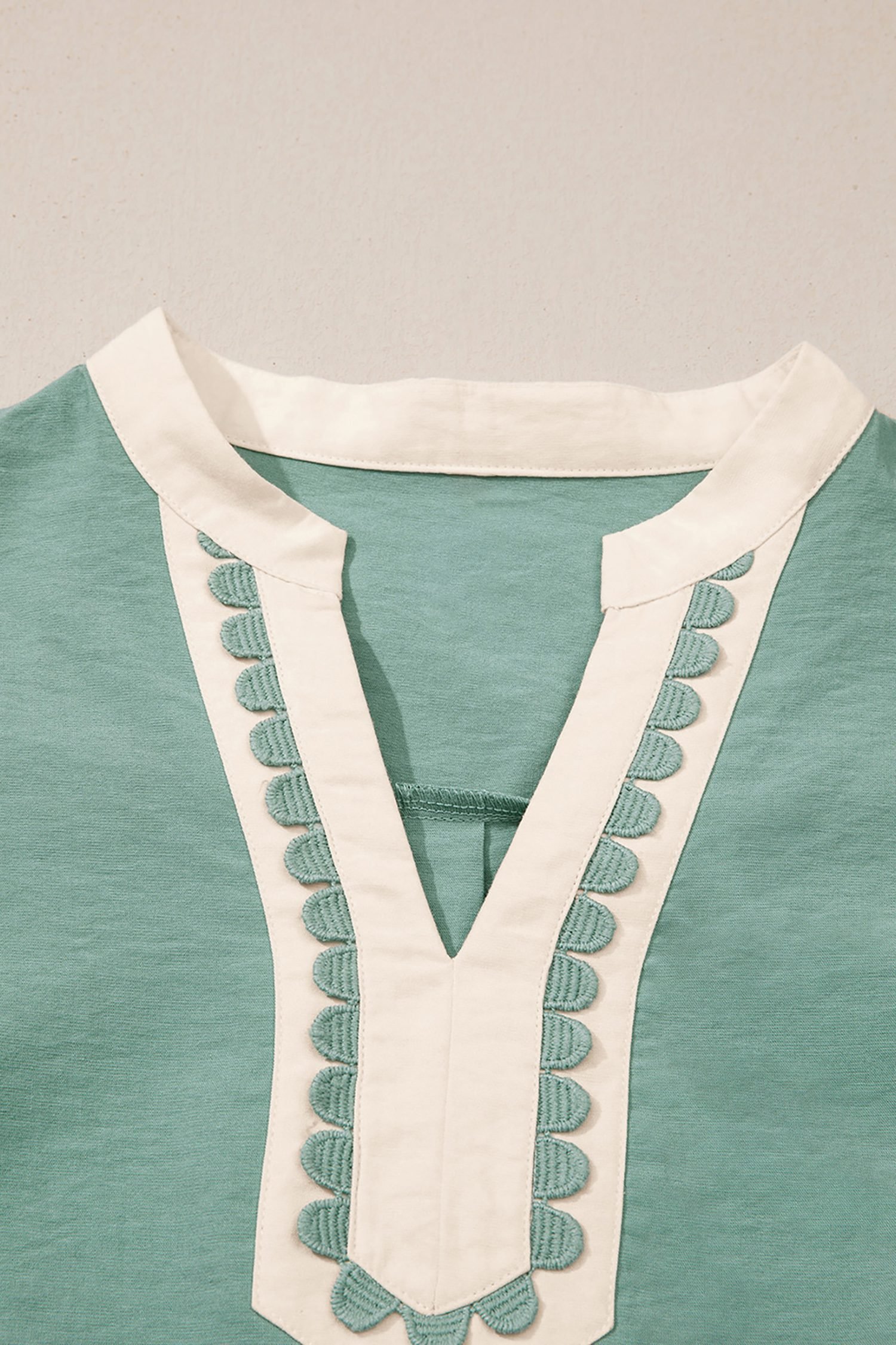 Canton Scallop Color Block Trim Puff Sleeve Mini Dress