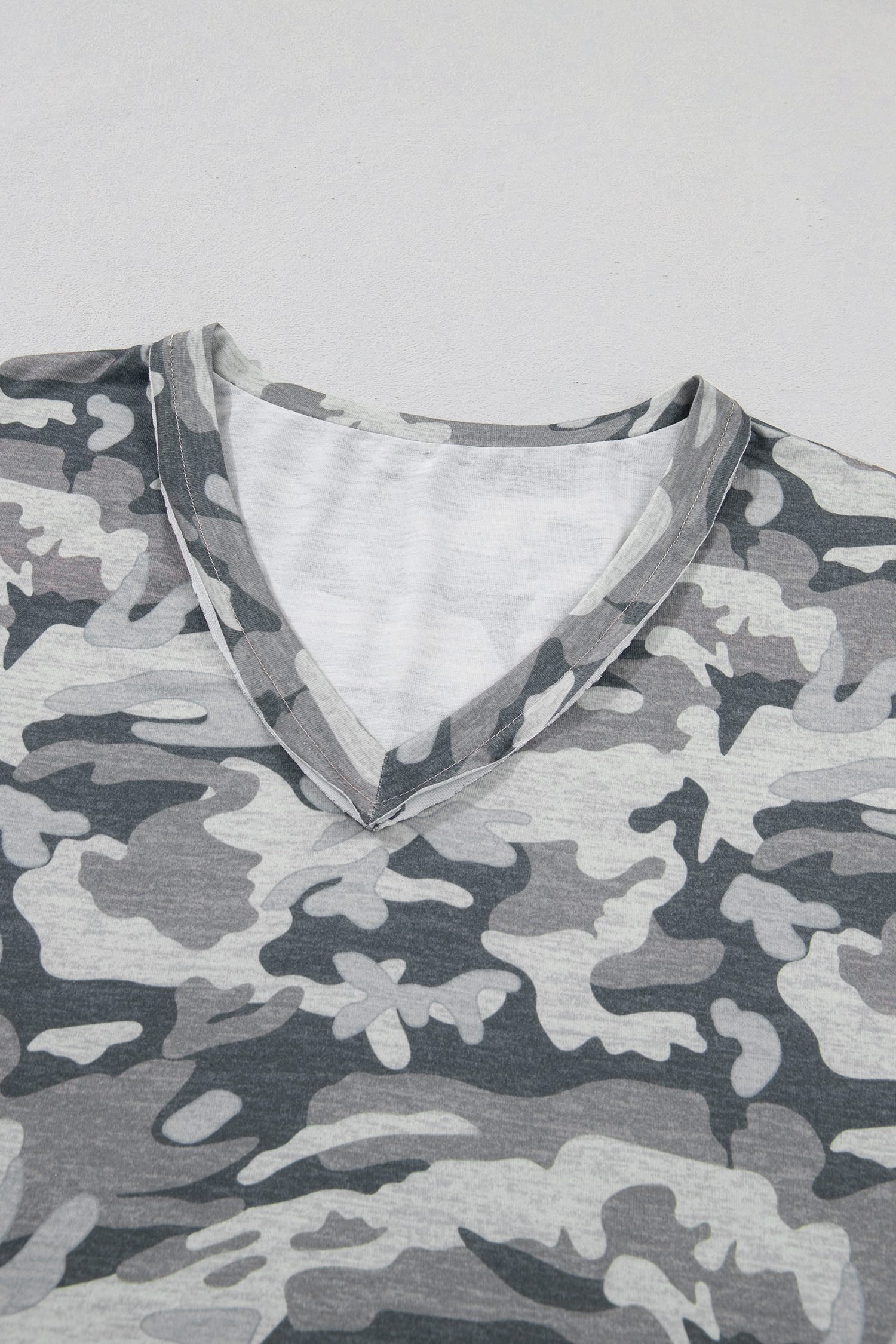 Green Retro Camouflage Print Raw Edge V Neck Tee