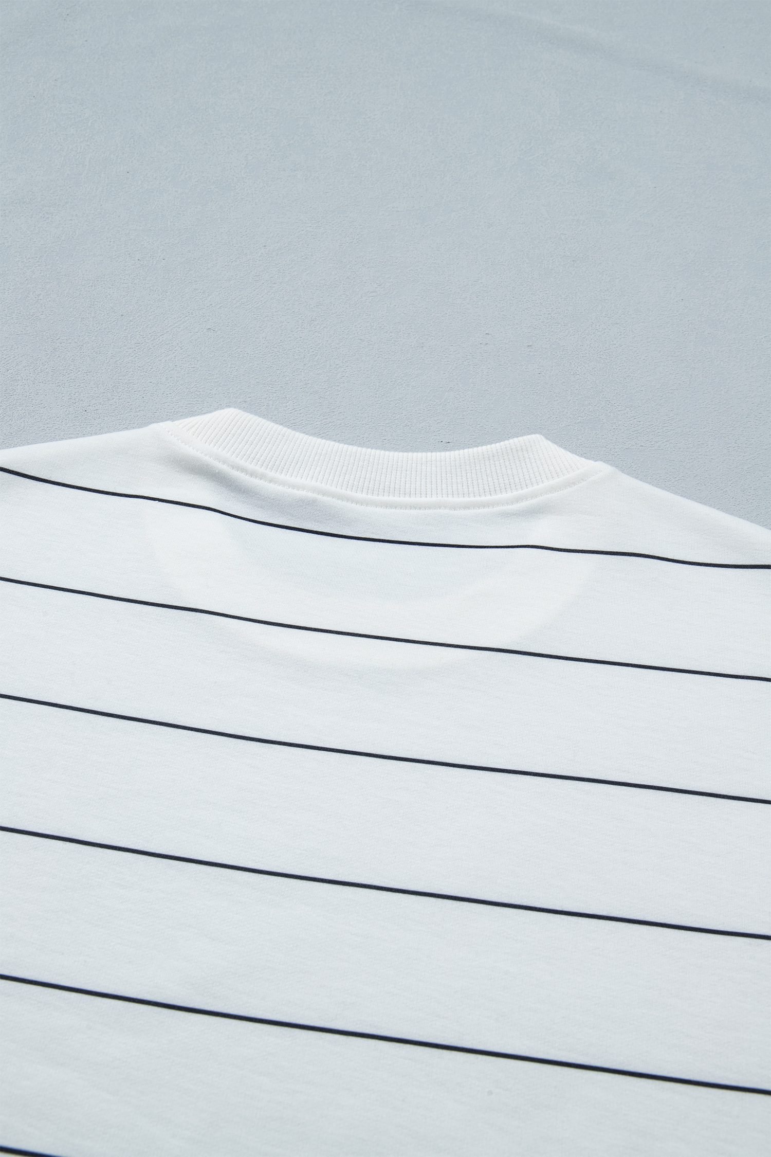 White Stripe Half Sleeve Tee Drawstring Shorts 2pcs Set