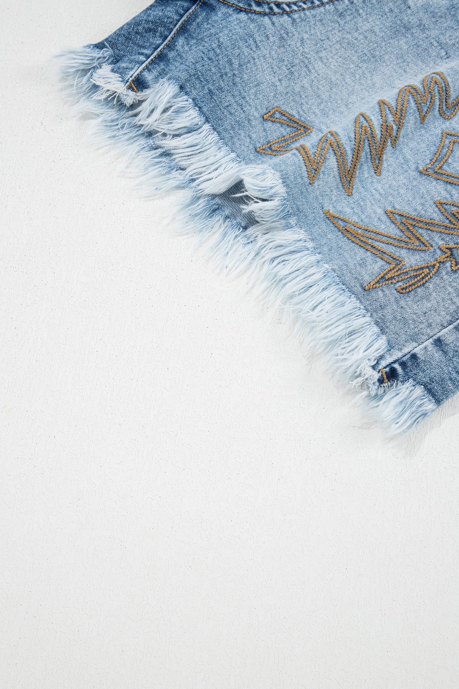 Dusk Blue Western Embroidery Stud Denim Shorts Summer Daily Wear