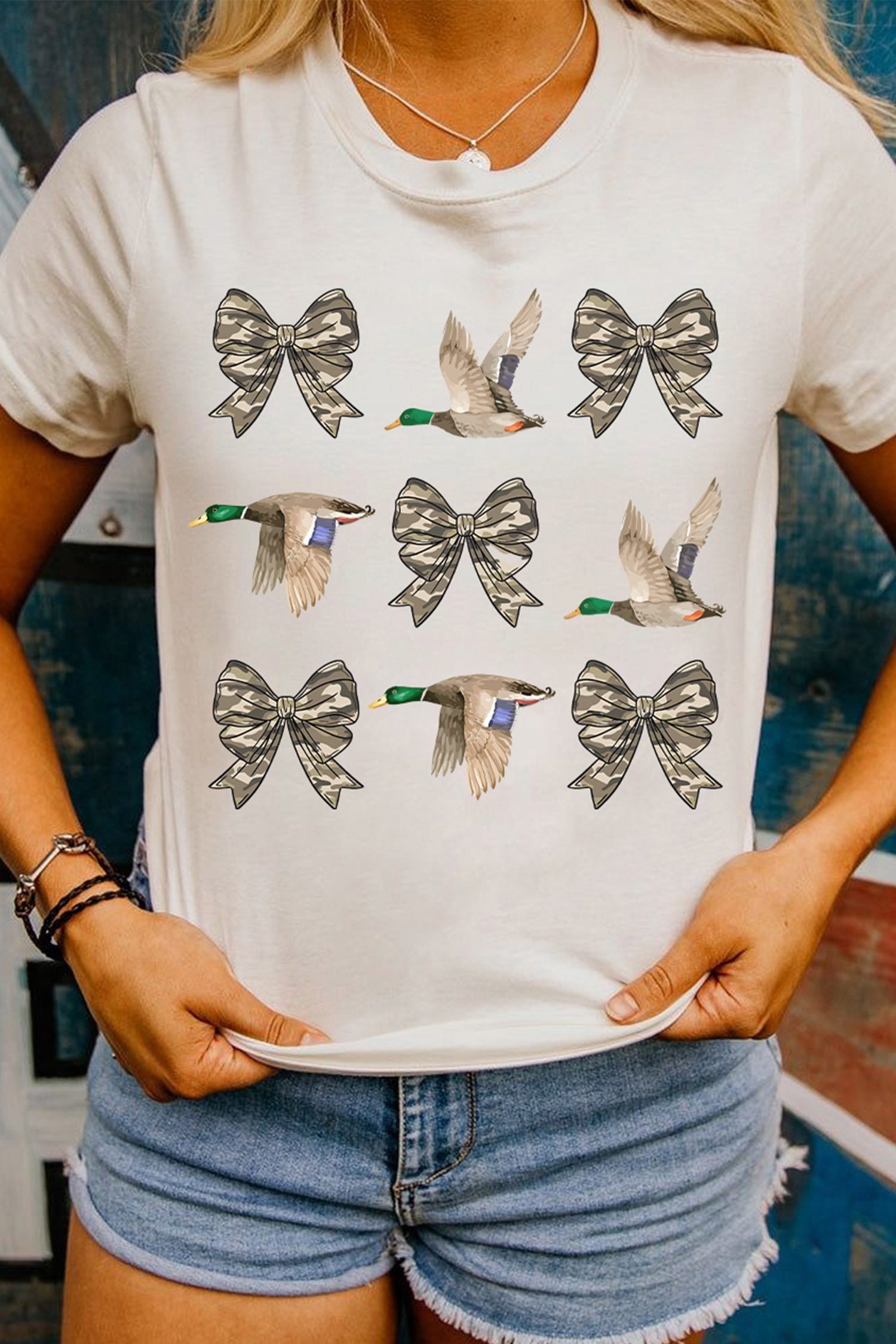 White Camo Bow & Duck Graphic Print Crew Neck T-shirt - Image 6