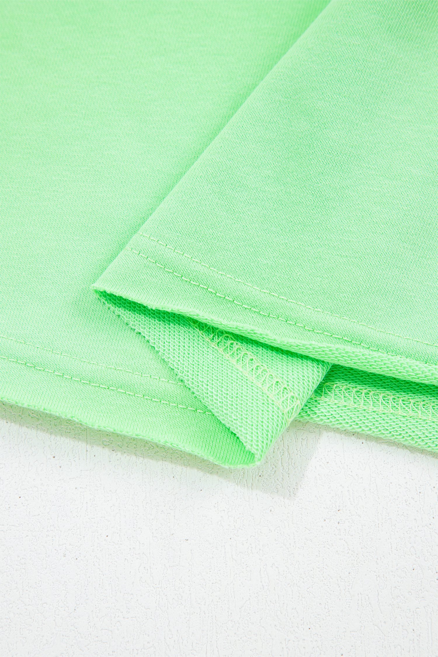 Bright Green Crab Embroidered Patch Loose Round Neck Tee