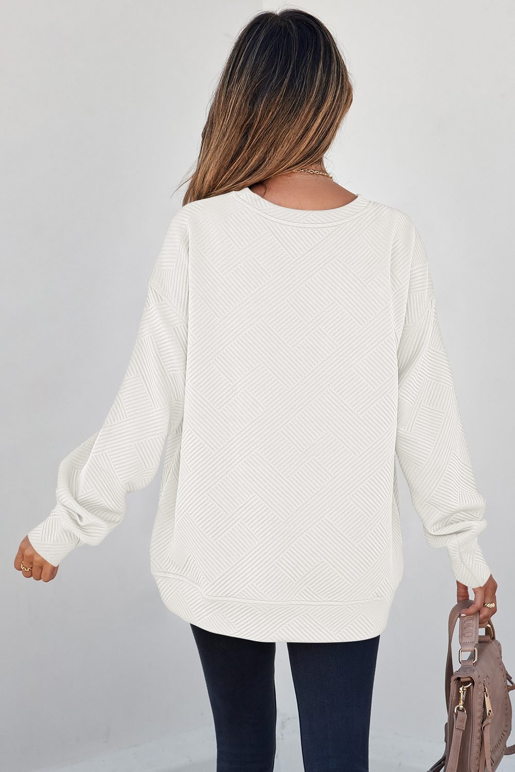 White Solid Color Textured Round Neck Drop Shoulder Pullover Sweatshirt - Image 2